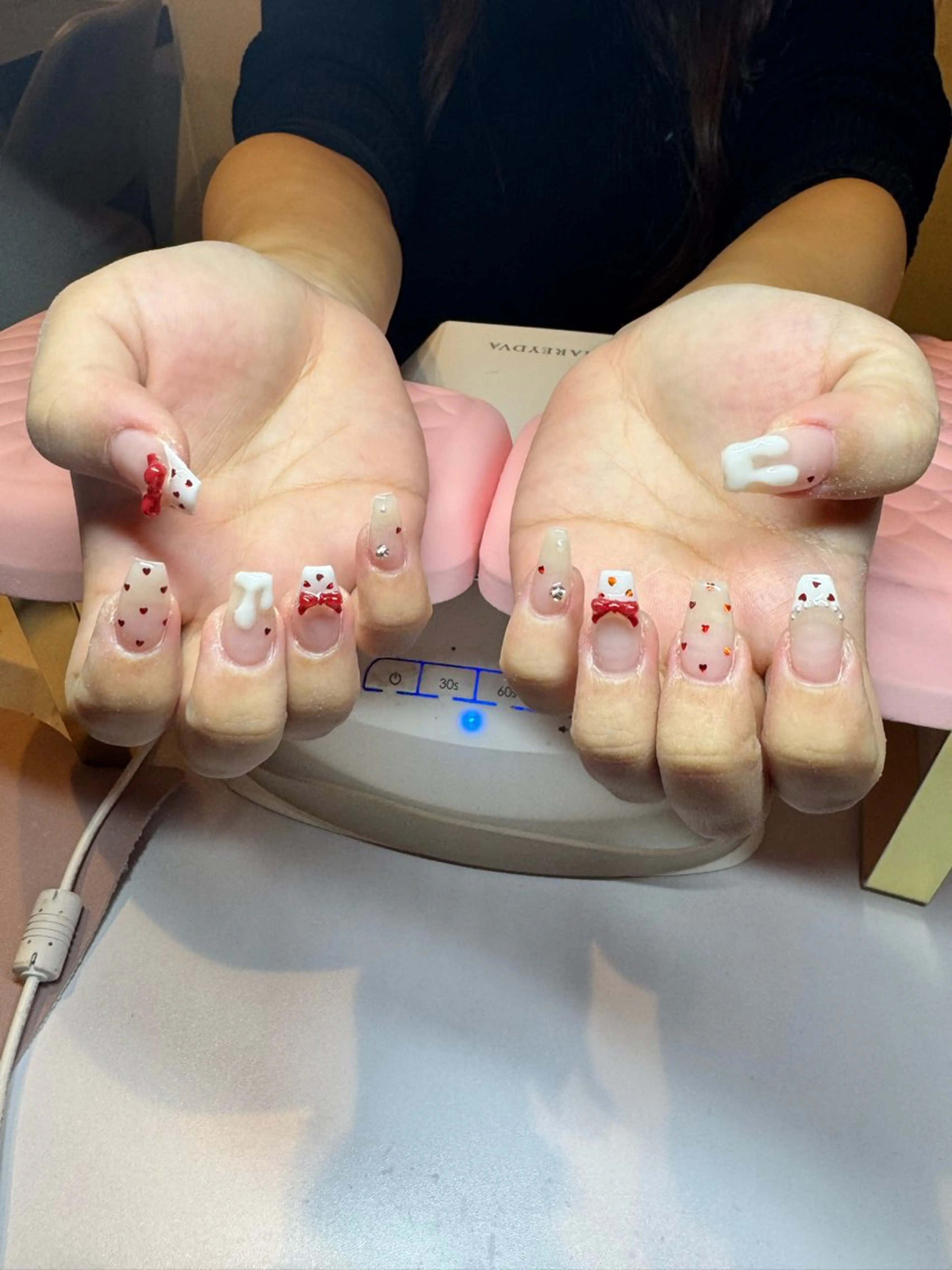 ネイル フットネイル 濱岡 咲のネイルデザイン