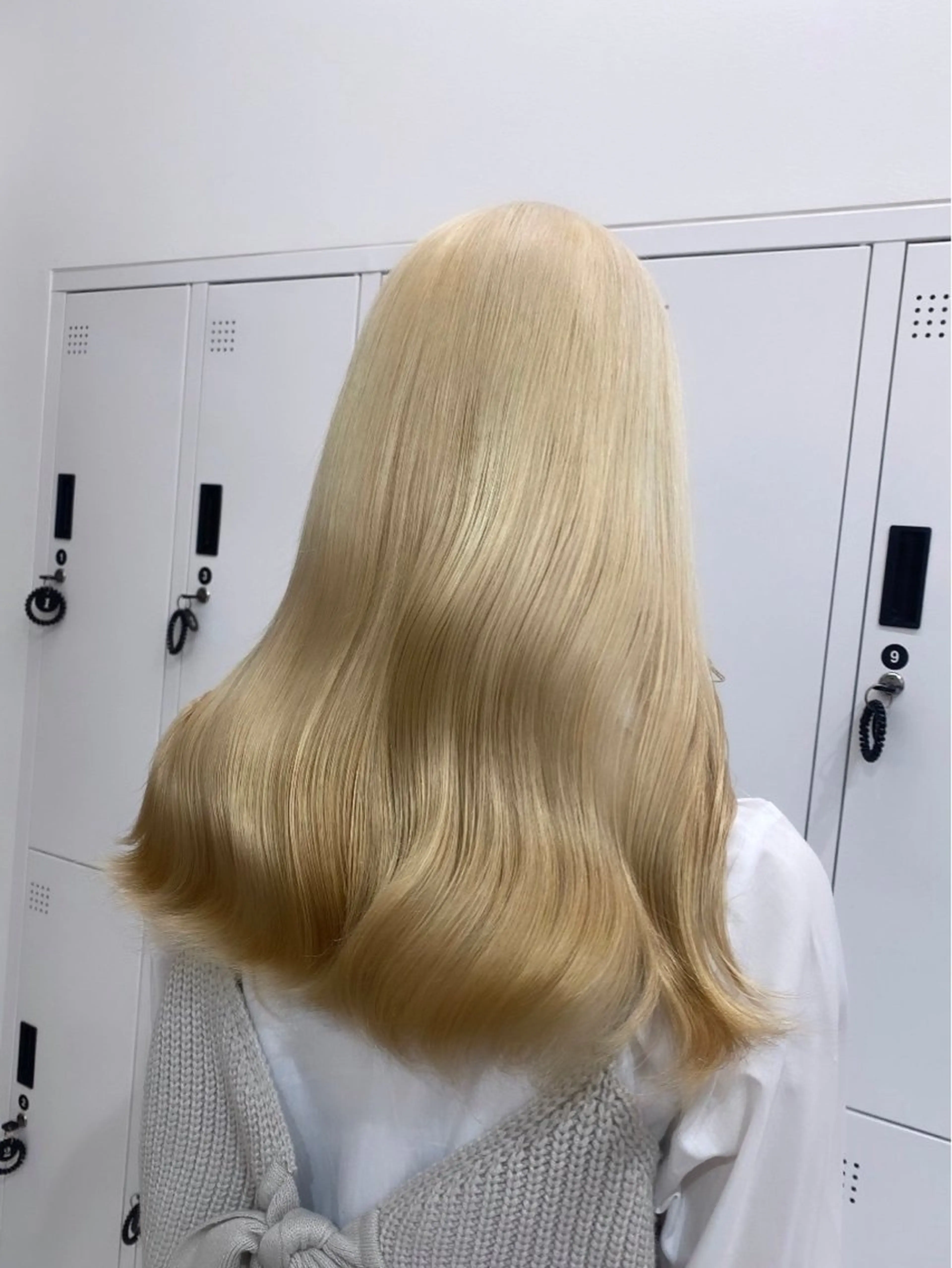 ロング カラー アッシュ バレイヤージュ ミストバング ブリーチ ブロンド 🌥️かずき🌥️ 寒色.デザイン特化のヘアスタイル