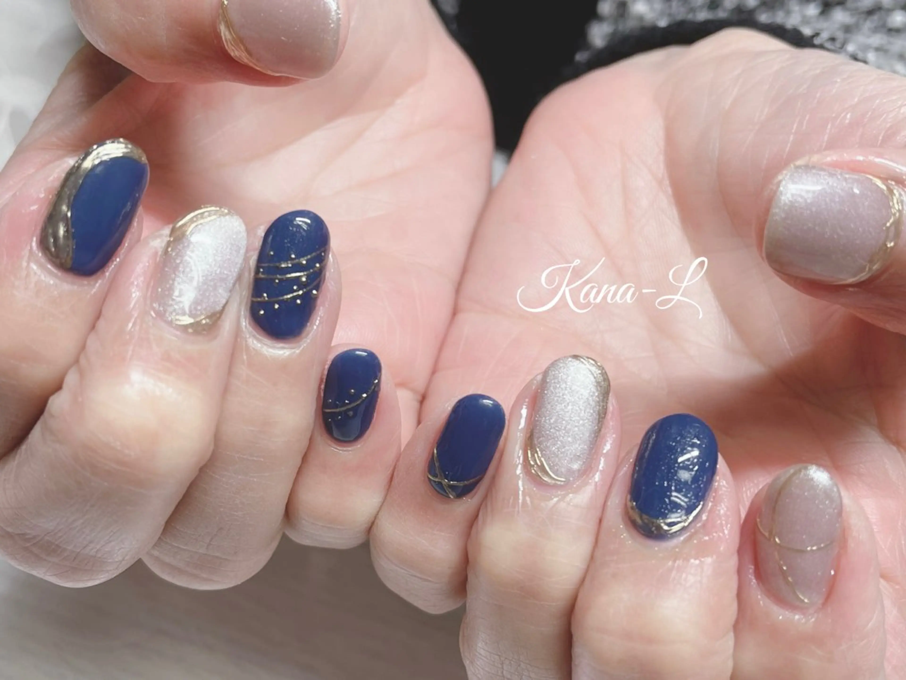 ネイル ジェルネイル 韓国ネイル マグネットネイル ミラーネイル ニュアンスネイル 芦辺 香奈のネイルデザイン