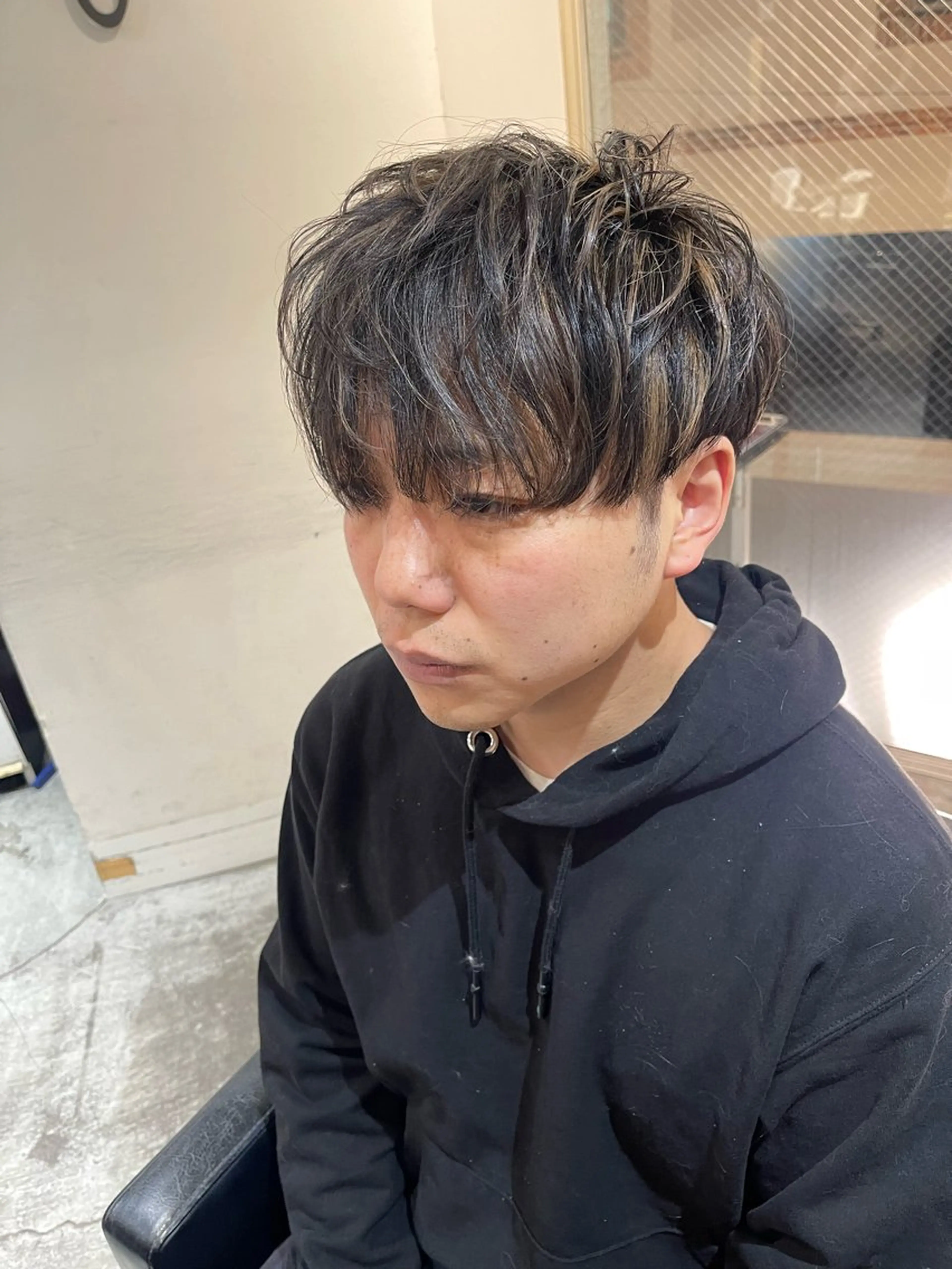 メンズ メンズハイライト WELLY TO KYOメンズカットのヘアスタイル