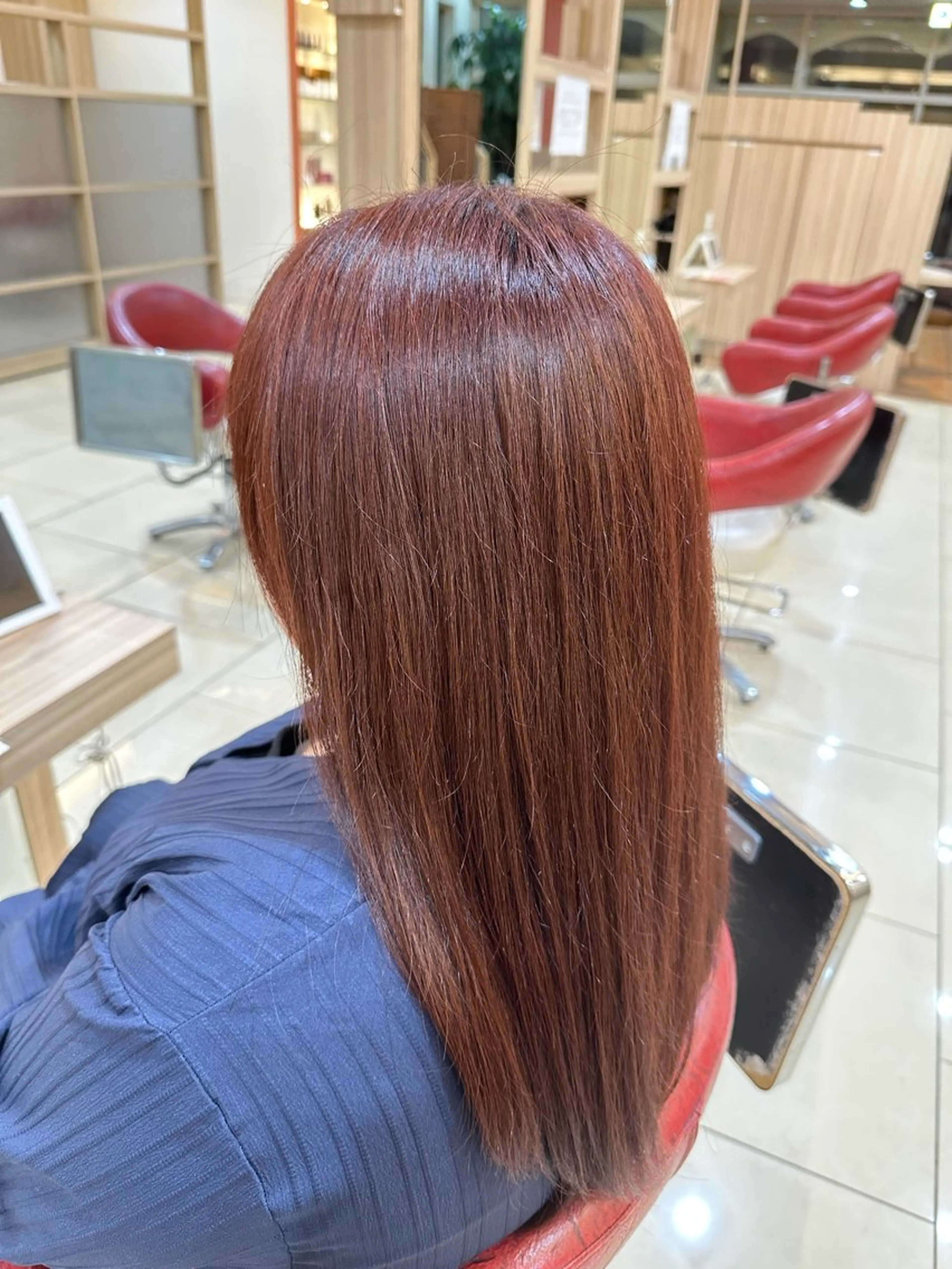 ロング カラー 神田 一瑳のヘアスタイル