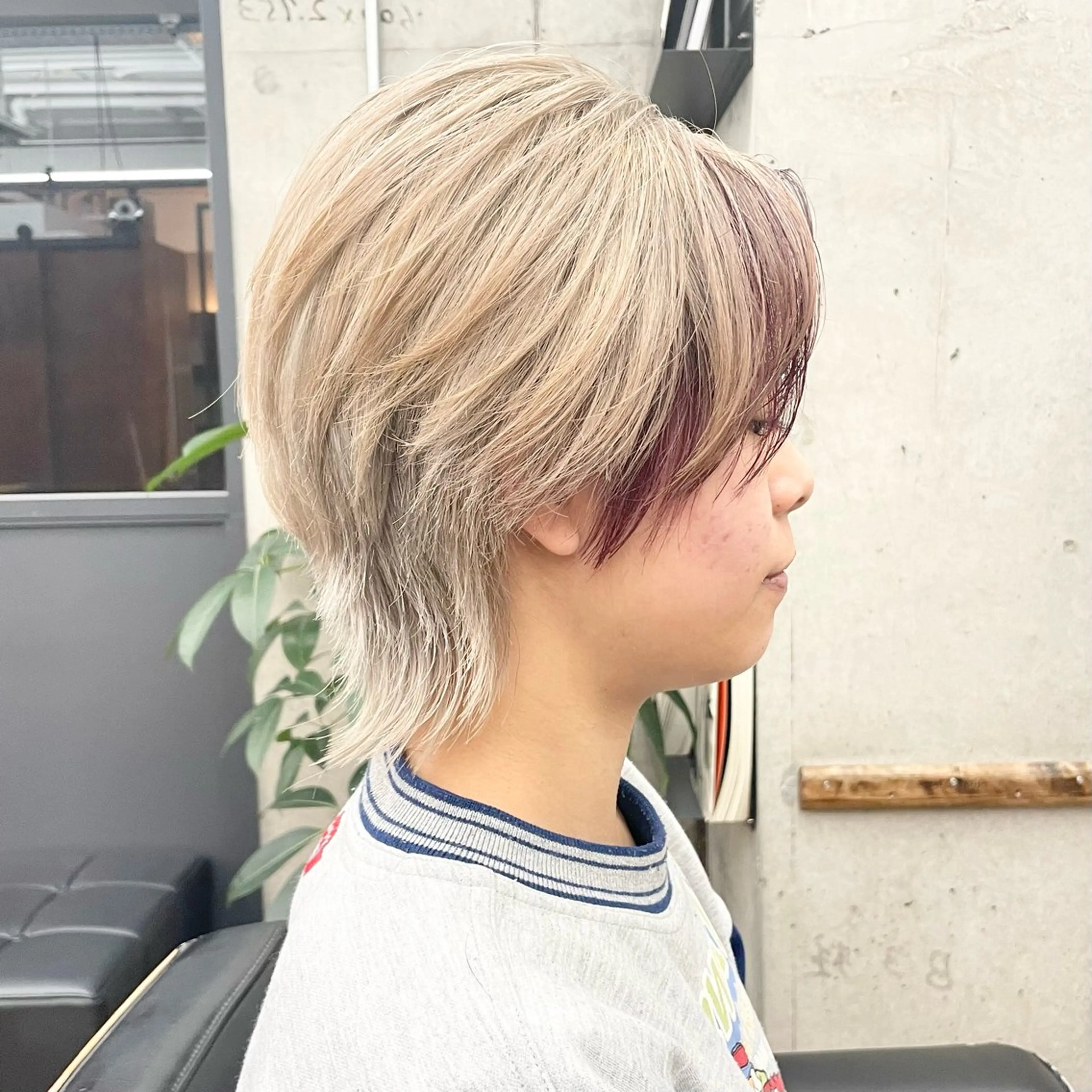 ショート カラー メンズ メンズブリーチ メンズウルフカット ベージュカラー ブリーチ レッドカラー ✂︎ウルフ・ショート ✂︎MIKUNIのヘアスタイル