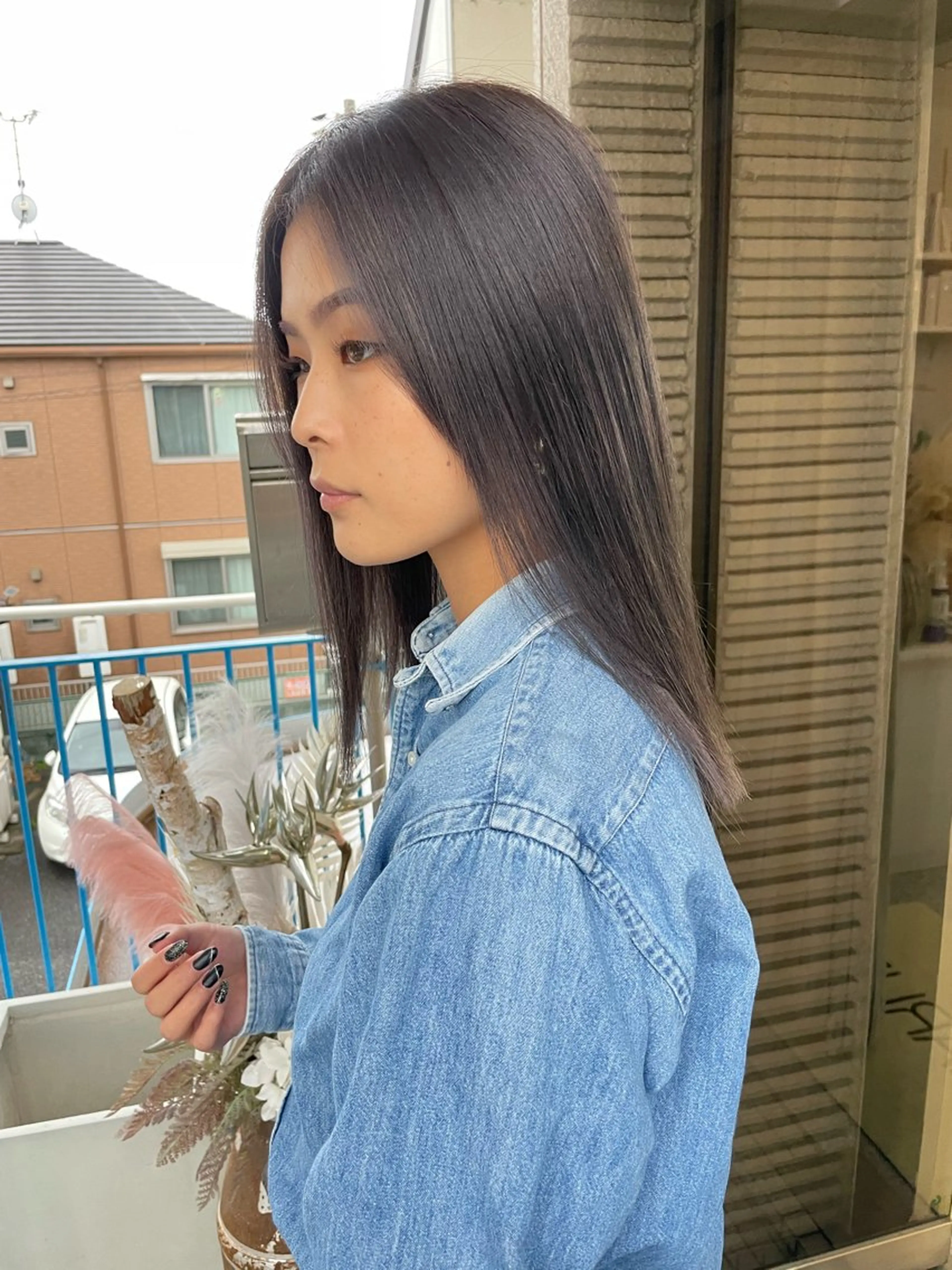 ミディアム カラー JIEN MIUのヘアスタイル