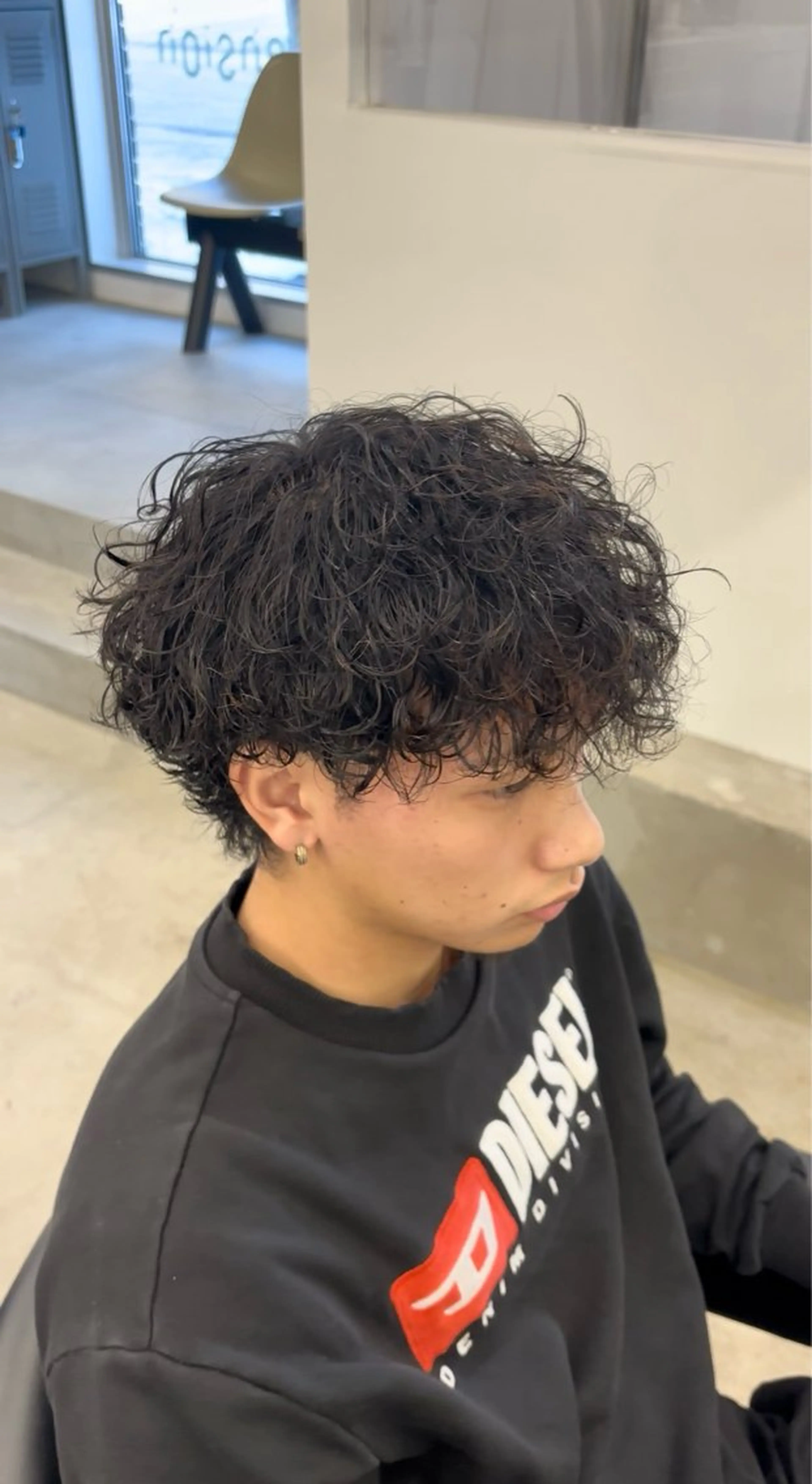 ショート パーマ メンズ メンズパーマ 波巻きパーマ カット パーマ なりたひろと / メンズパーマのヘアスタイル
