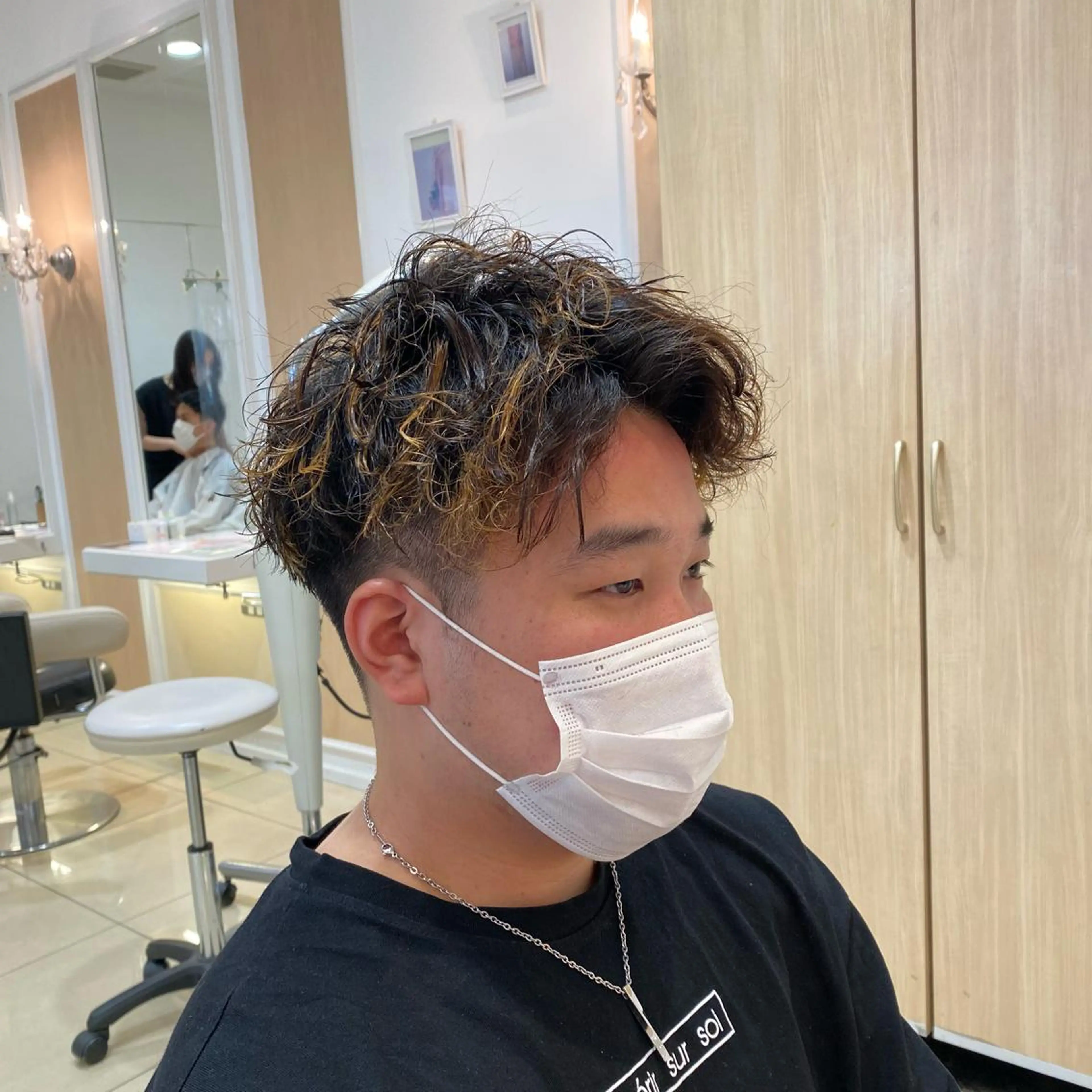 メンズ カット パーマ メンズ特化型美容師 栗山勇人のヘアスタイル