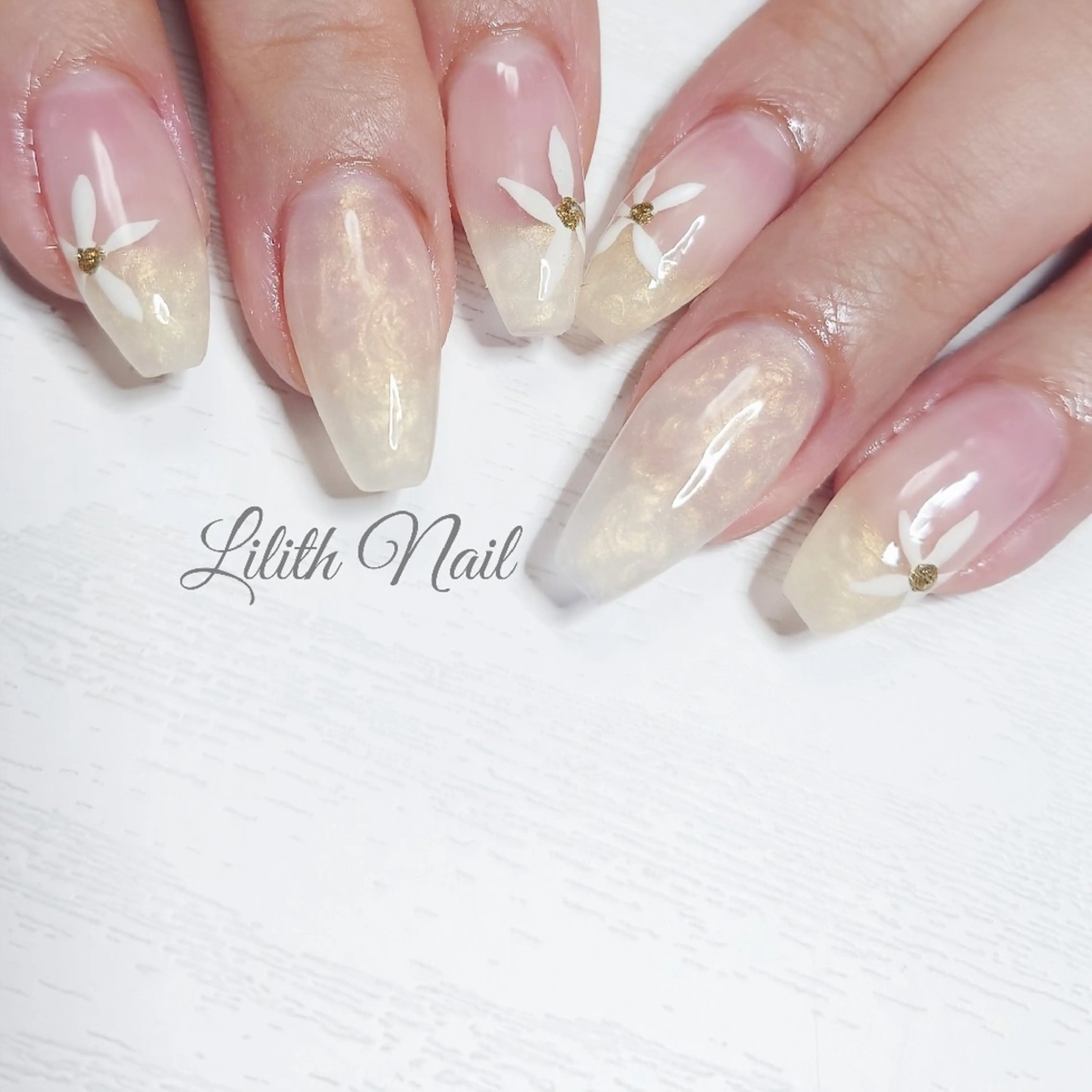 ネイル ハンドネイル Lilith Nailのネイルデザイン