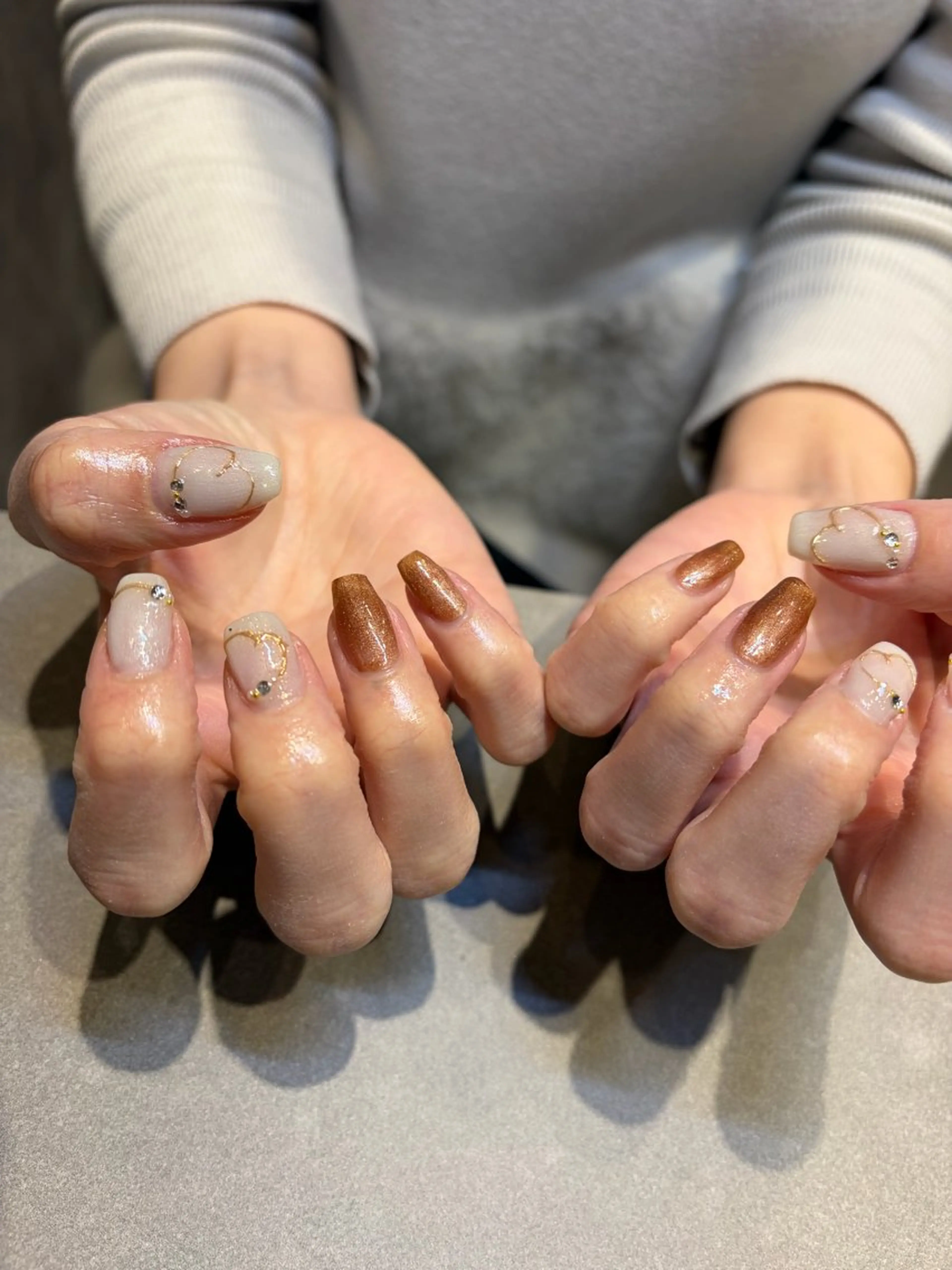 セミロング 小川 優果のネイルデザイン