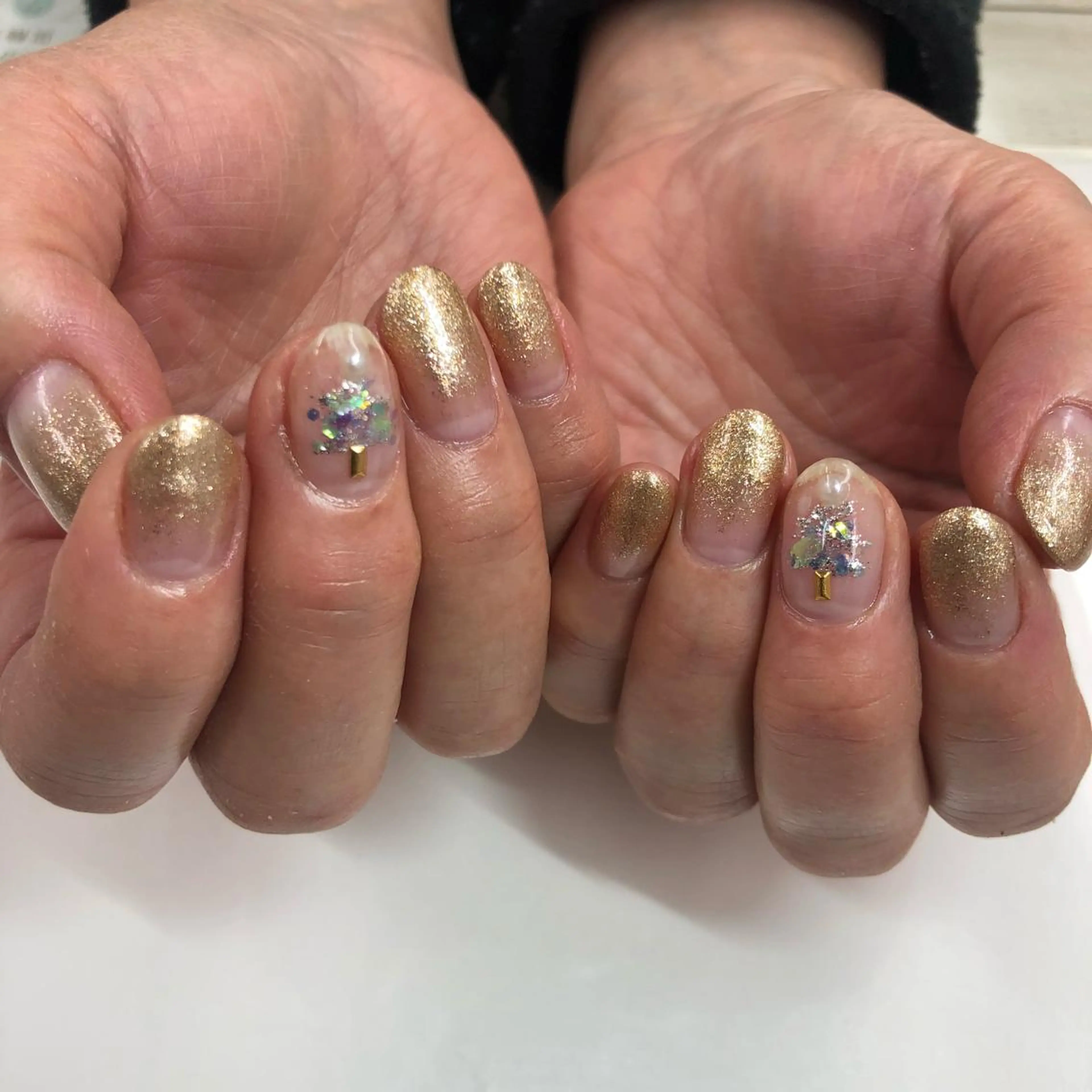 ネイル アートネイル 冬ネイル クリスマス ハンドネイル Nail salon Museのネイルデザイン