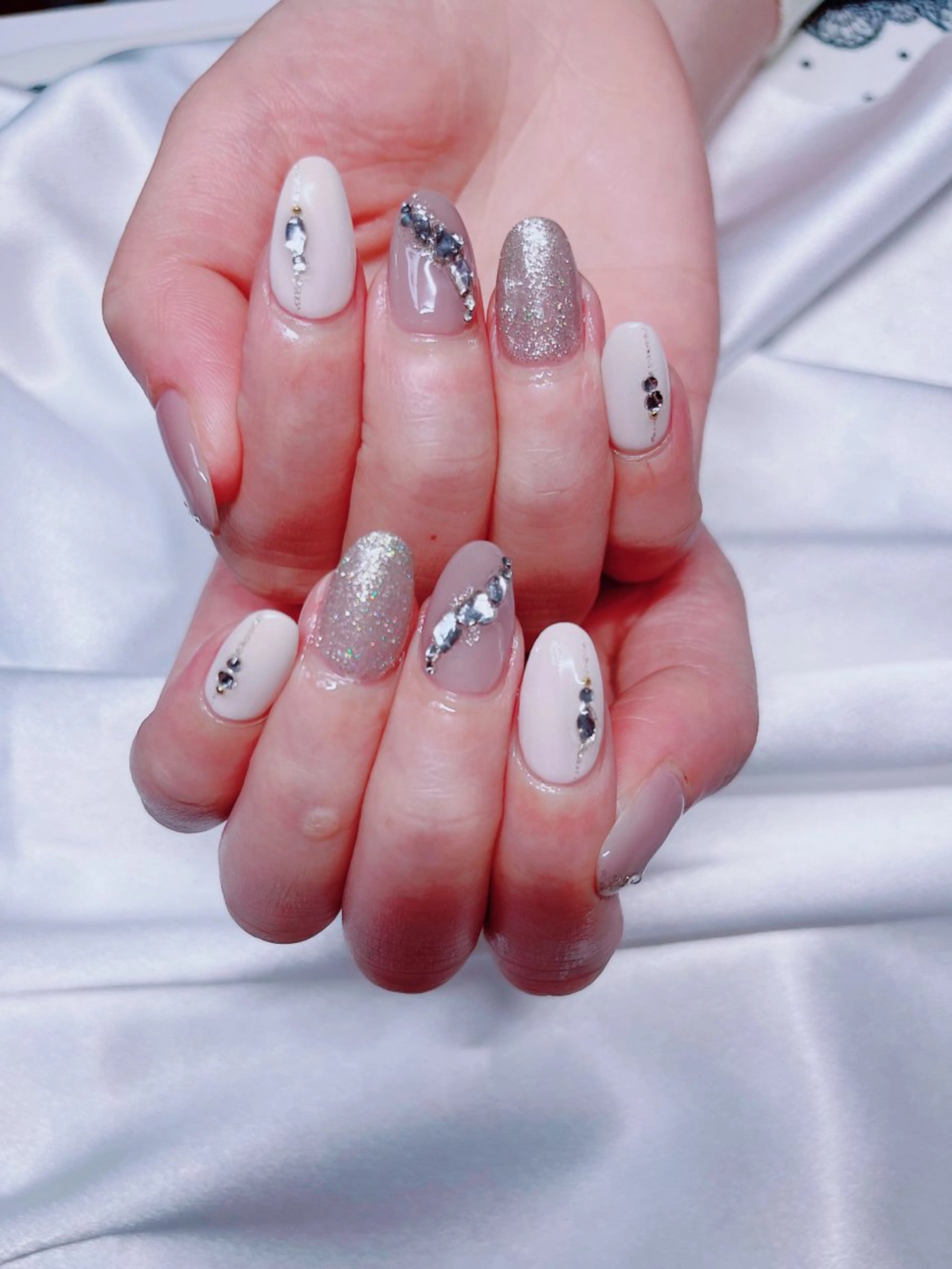 ネイル Cutil Nailsalon所属・Cutil. Nail🌈のネイルデザイン