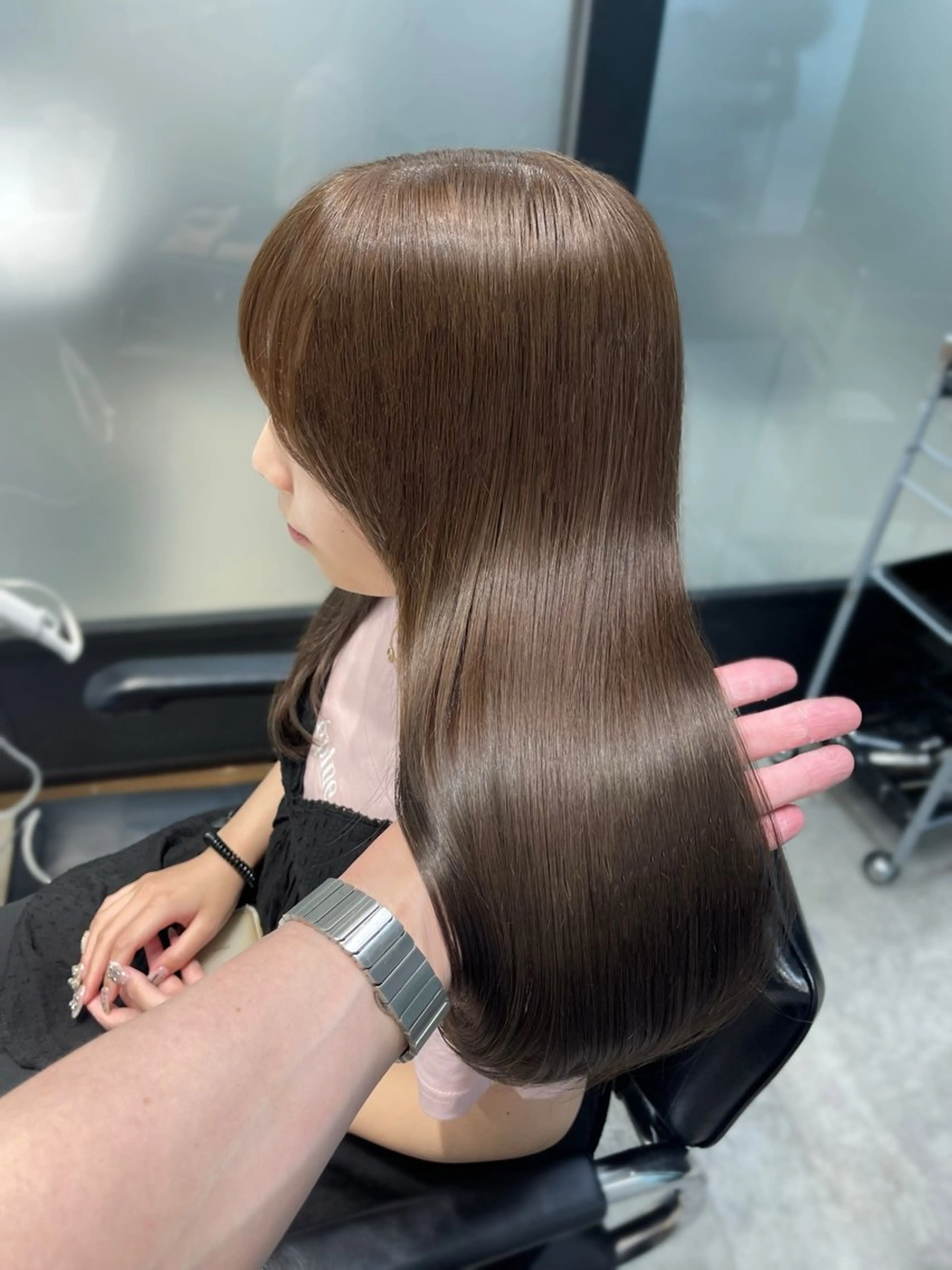 セミロング 髪質改善 トリートメント カット トリートメント 韓国レイヤーカット 髪質改善▫️水野有真のヘアスタイル