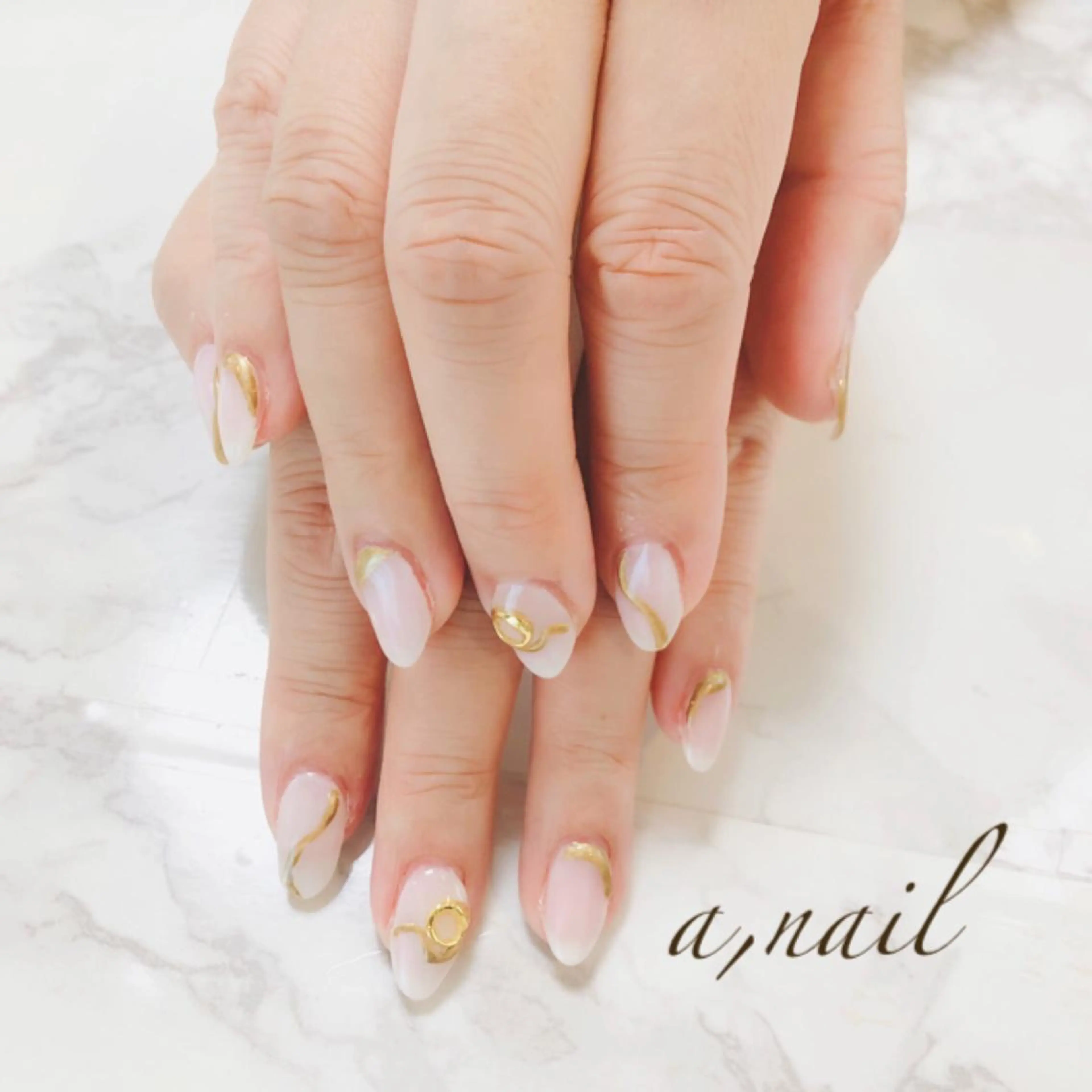 ネイル フットネイル ジェルネイル グラデーション ラメ(グリッター) ラメグラデーション ハンドネイル ネイルサロン エーネイルのネイルデザイン