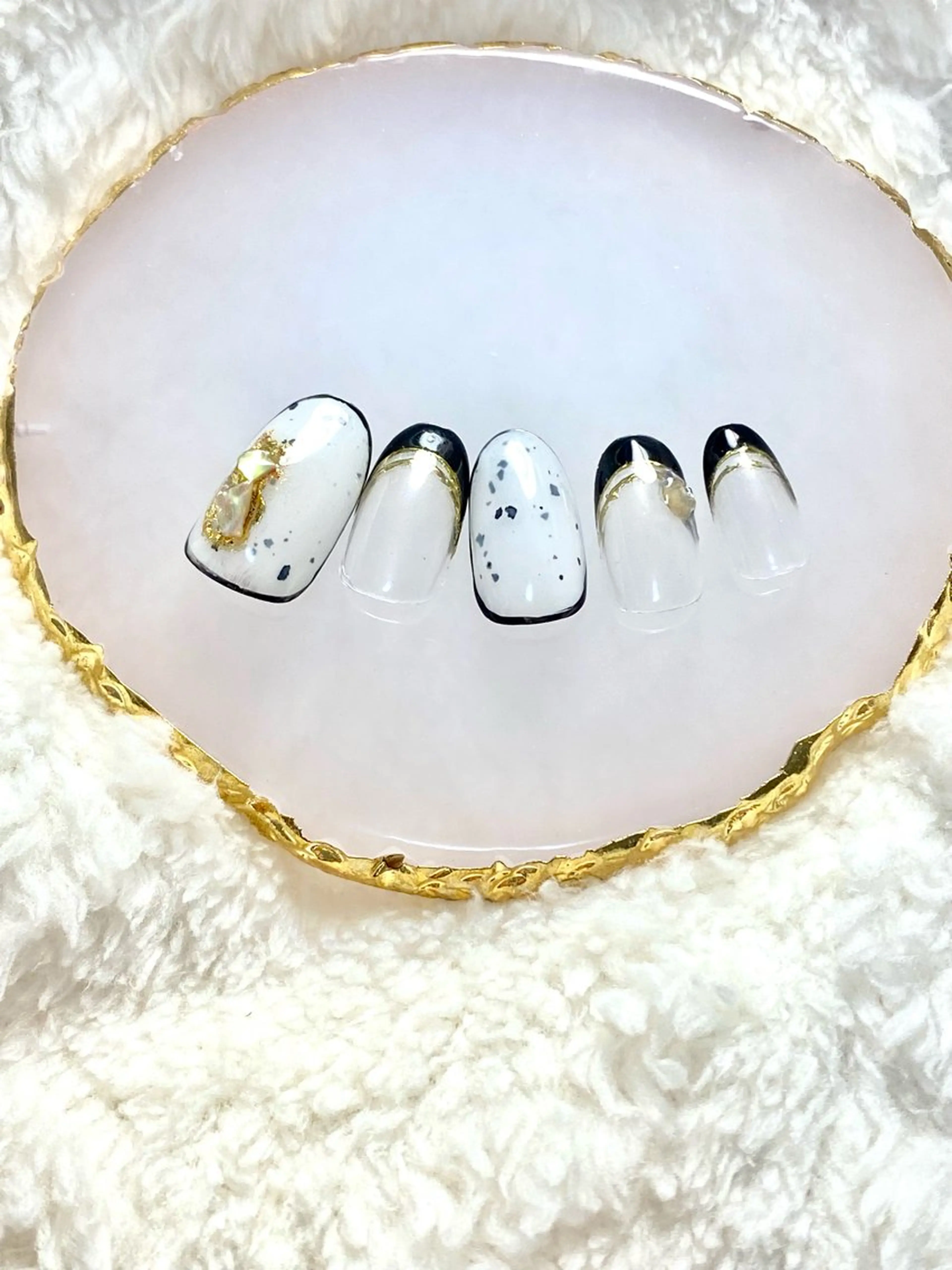 ネイル 7e. Nailのネイルデザイン