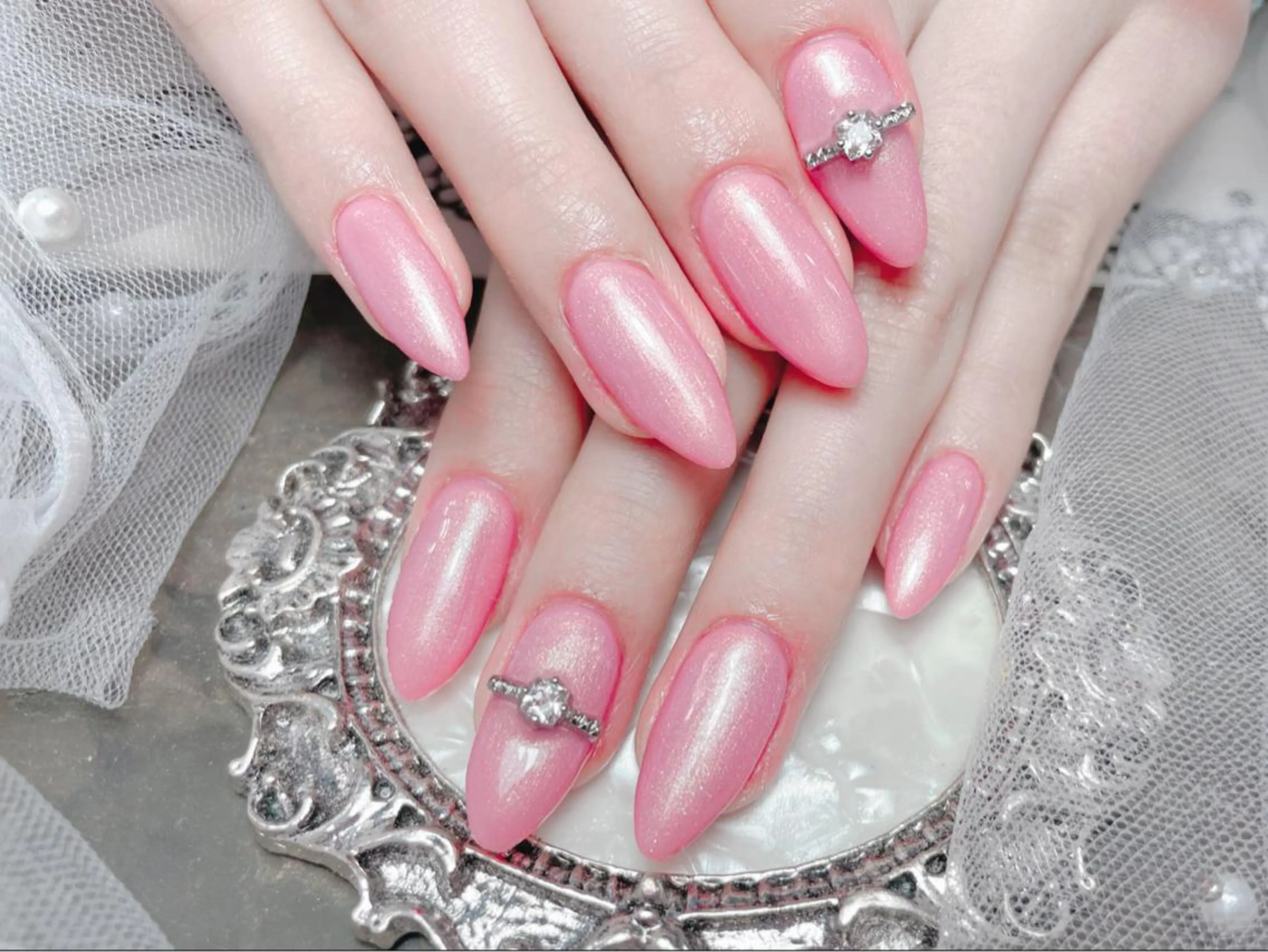 ネイル ハンドネイル マジックミラー所属・マジック ミラーのネイルデザイン