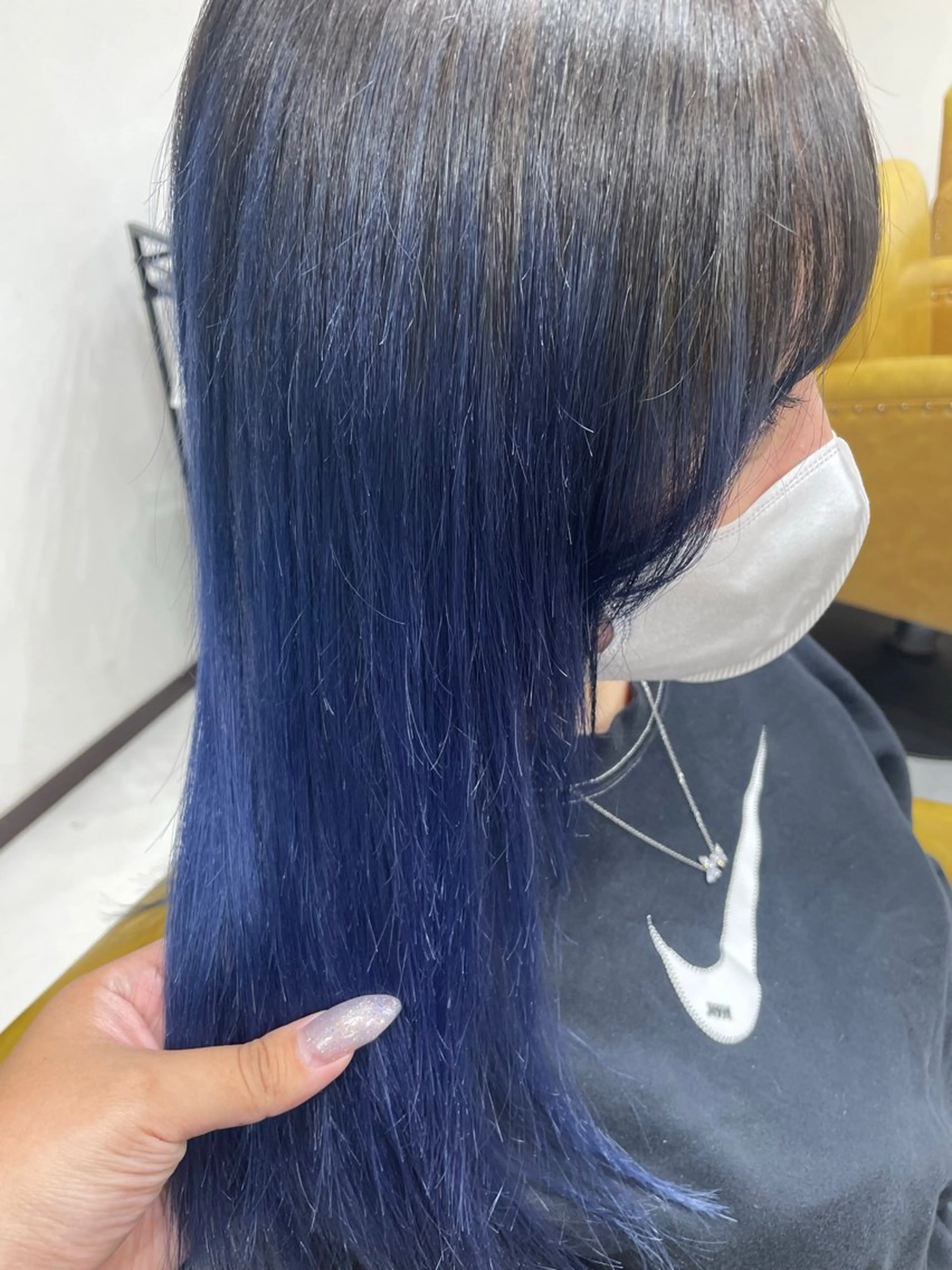 セミロング カラー ブリーチ グラデーションカラー 大内 カオリのヘアスタイル