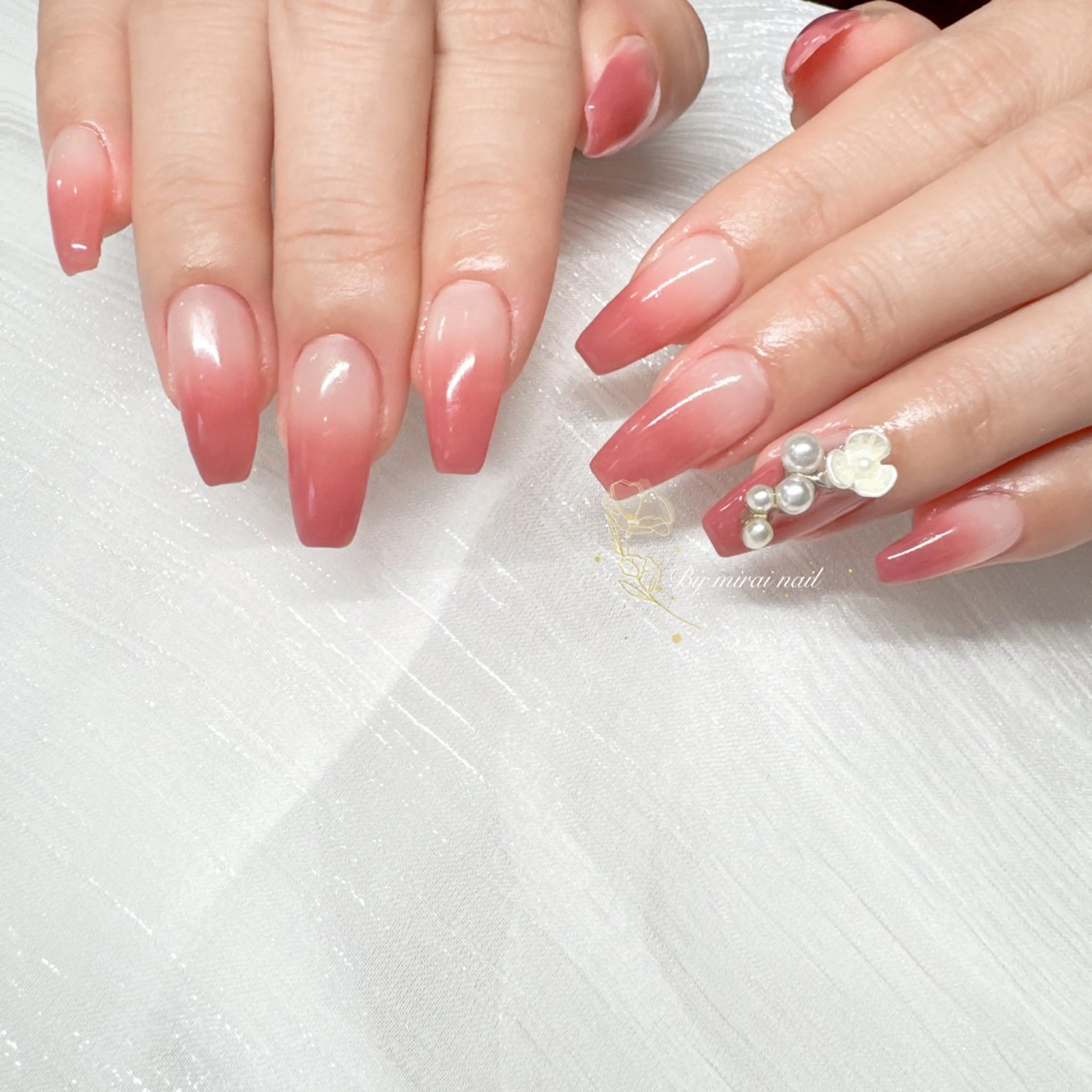 ネイル ネイルサロン 9Carats神田のネイルデザイン