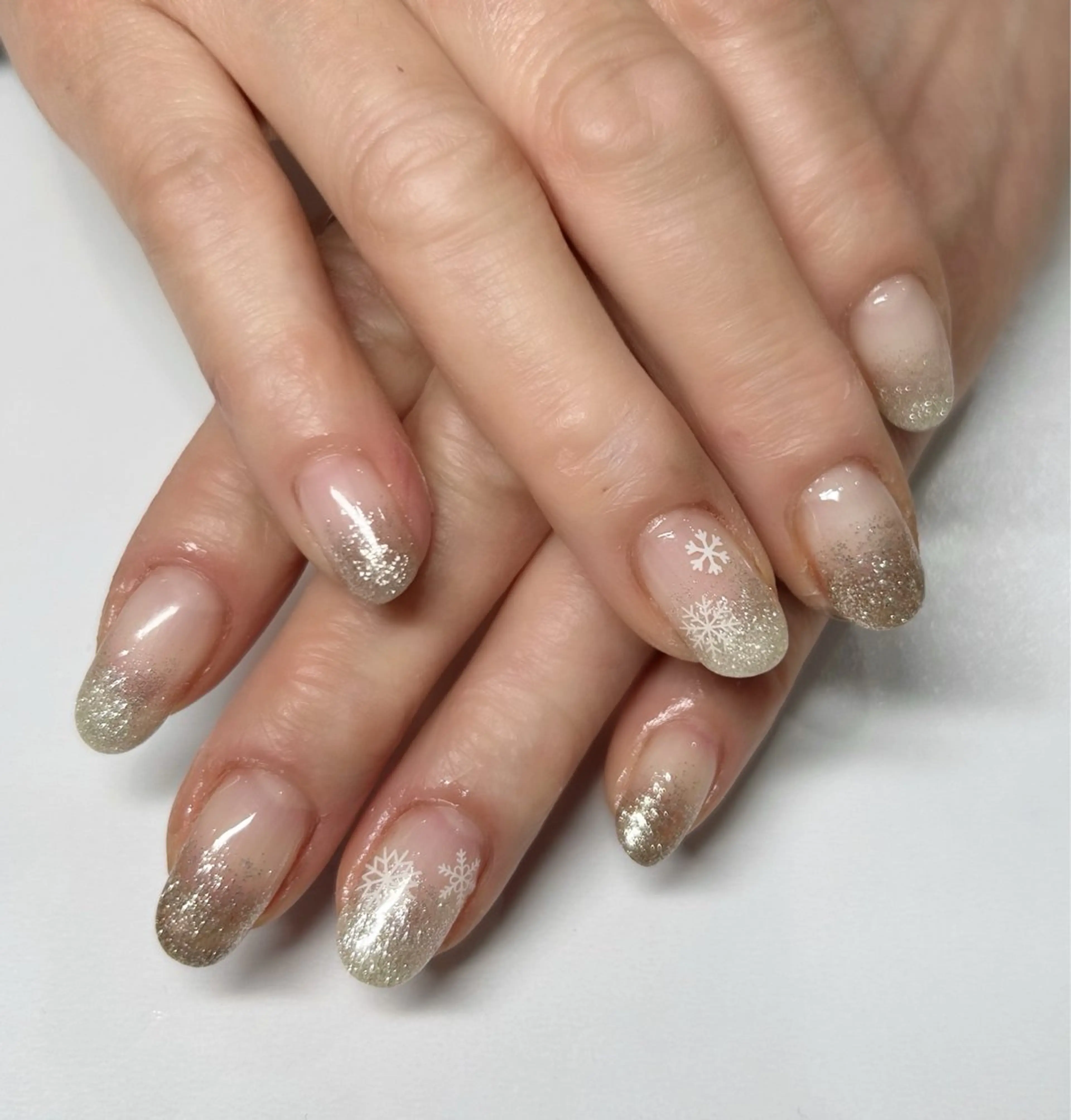 ハンド【オフ無し】ラメグラの写真