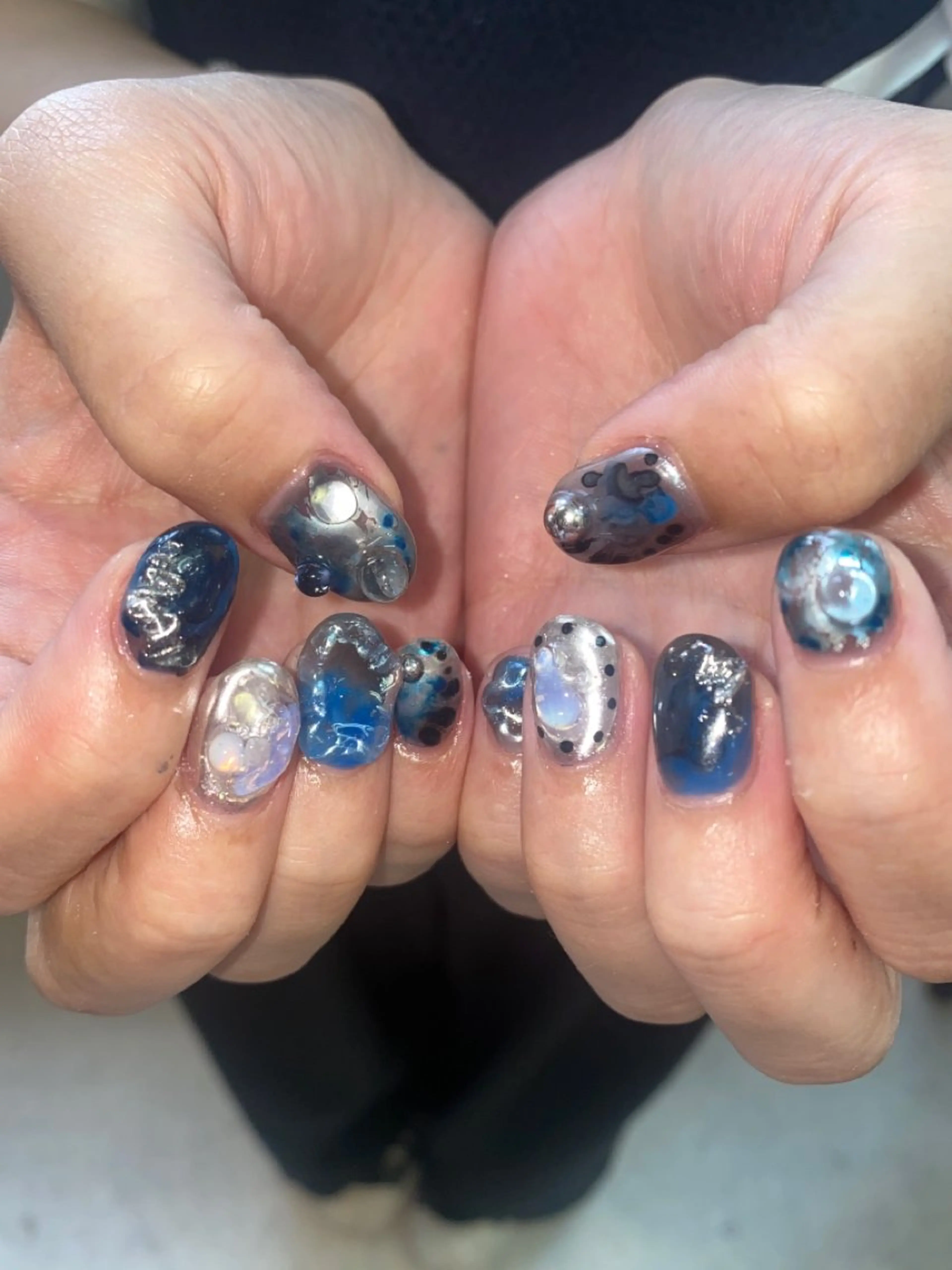 ネイル ハンドネイル isobe yuiのネイルデザイン