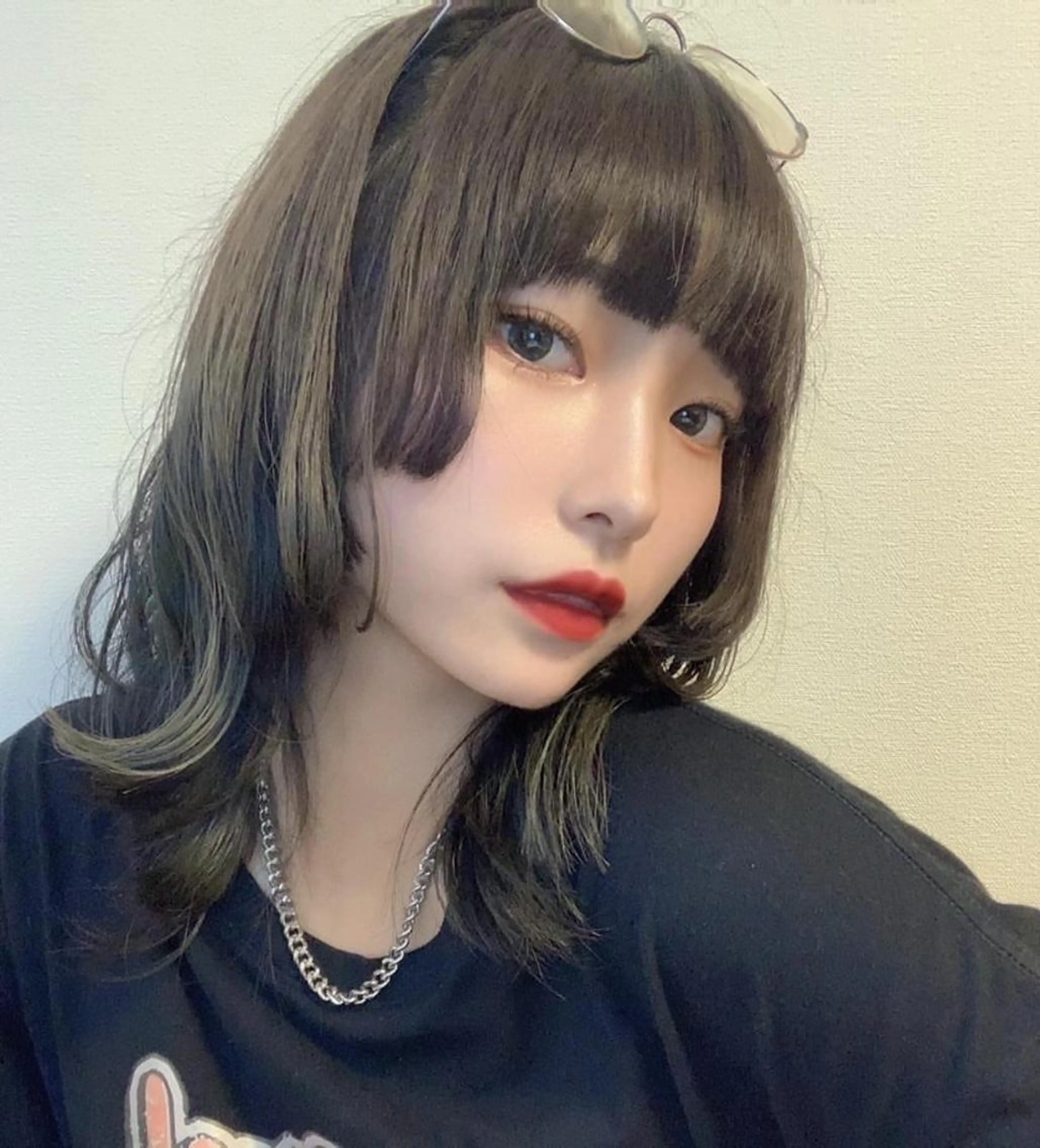 セミロング ブリーチ/ウルフ ハッシュカット/石山のヘアスタイル