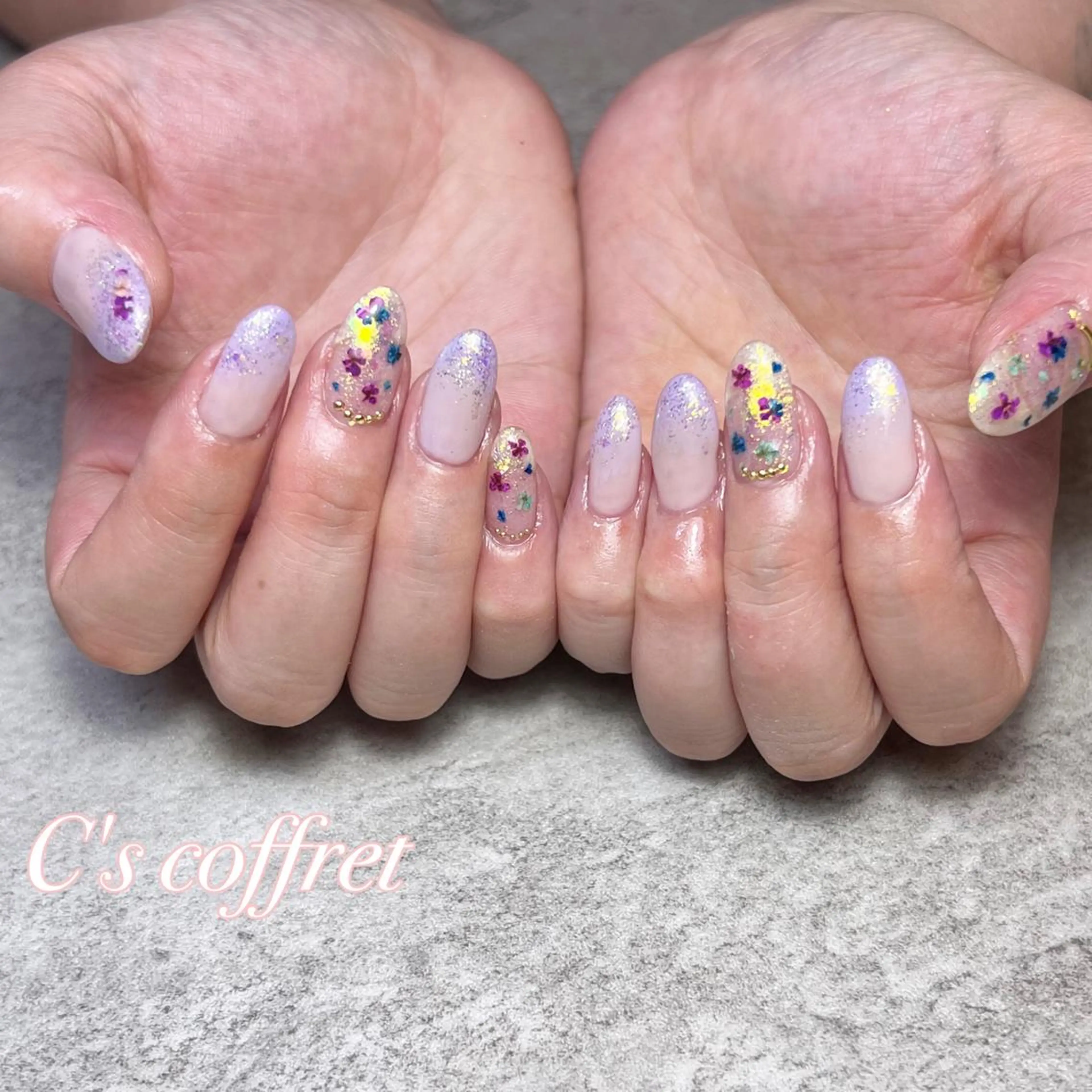 ネイル C's coffret所属・C's coffretのネイルデザイン