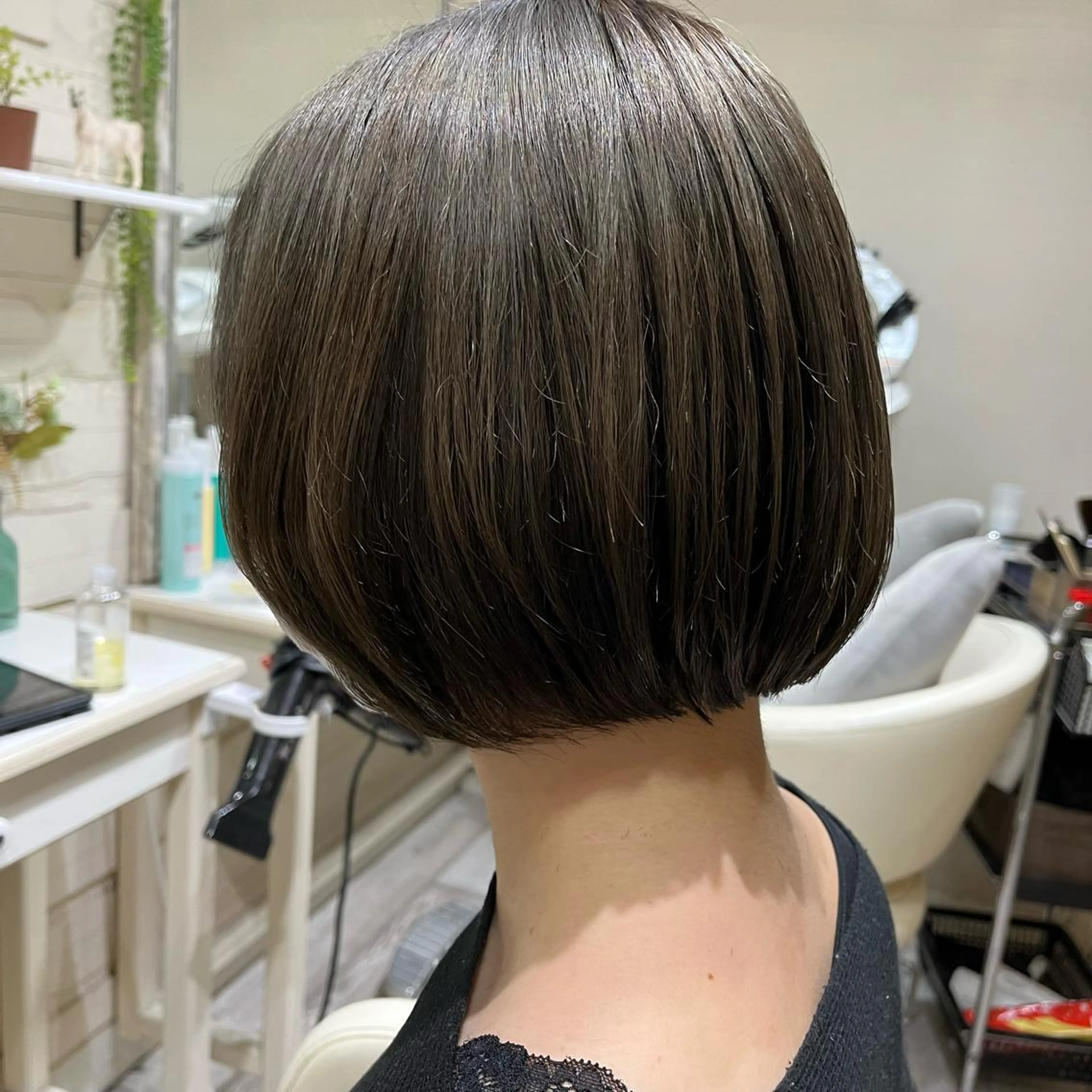 ショート ボブ カット トリートメント カラー特化美容師 なかもと たつひろのヘアスタイル