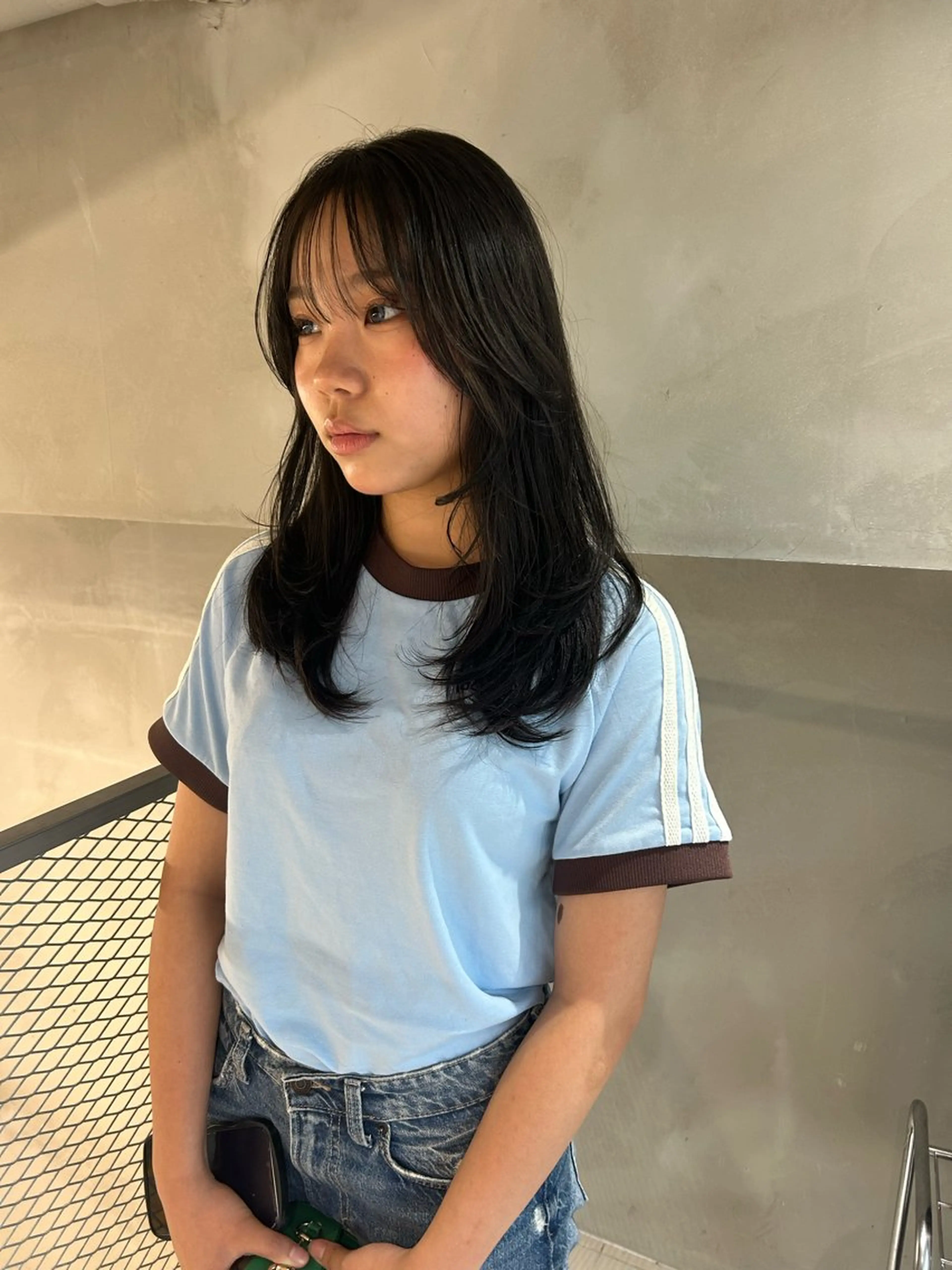 セミロング カラー 黒髪 レイヤーカット カット ヘアカラー トリートメント 透明感カラー🫧 nanohaのヘアスタイル