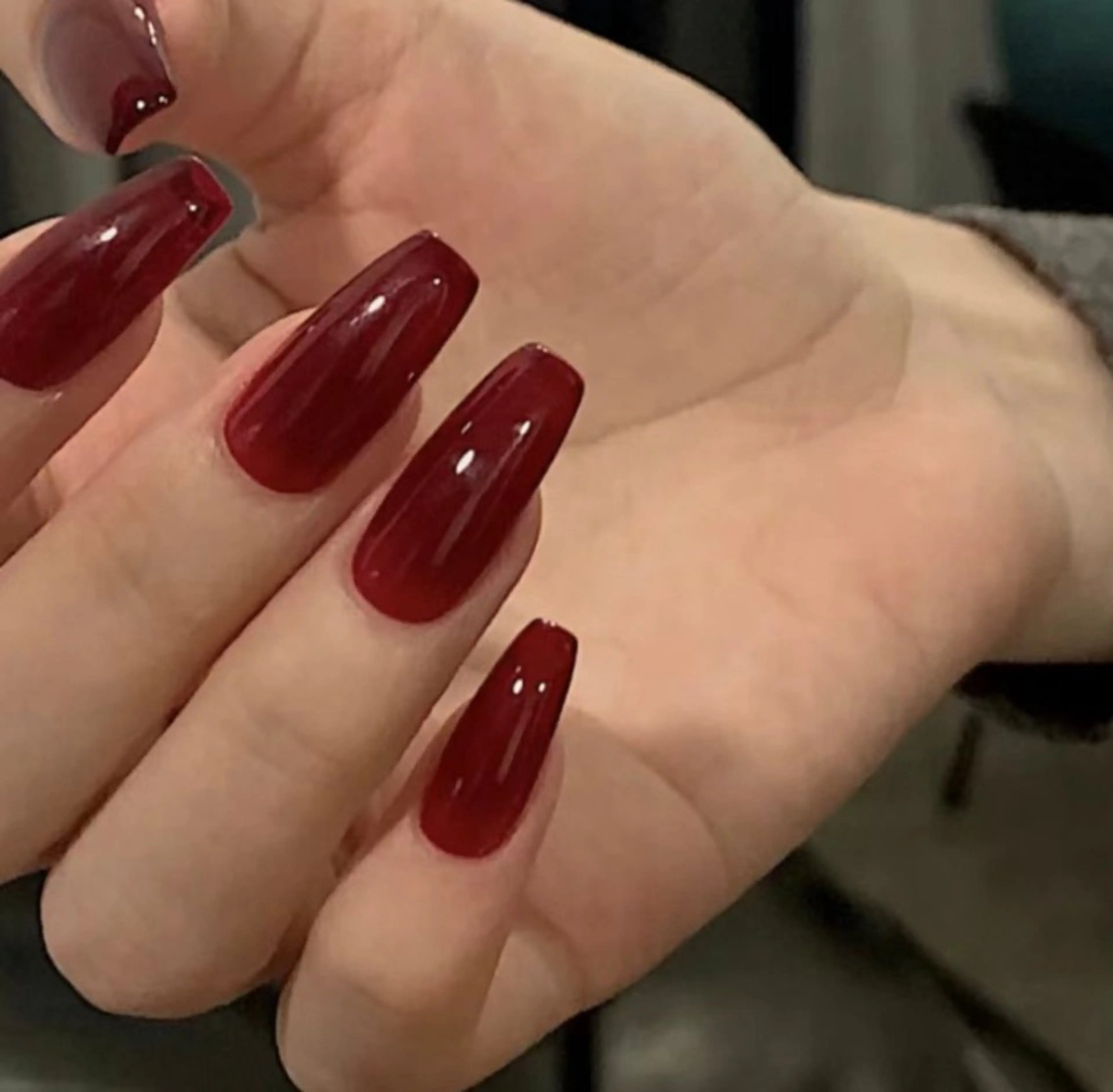 ネイル ハンドネイル グロー ネイルのネイルデザイン