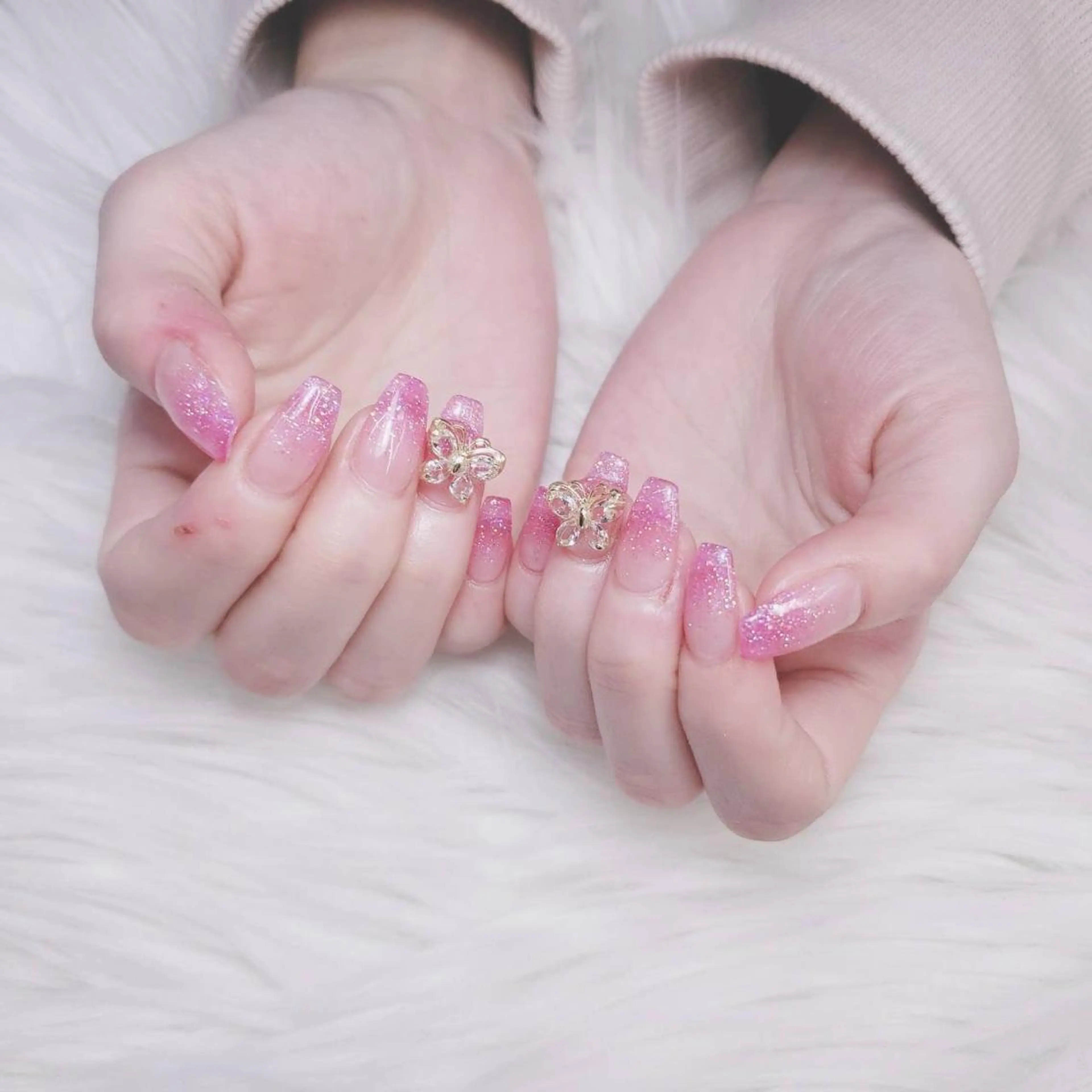 ネイル ラメ(グリッター) 深爪矯正・美爪育成専門店　ティアラネイル所属・ティアラネイル 宇都宮深爪矯正のネイルデザイン