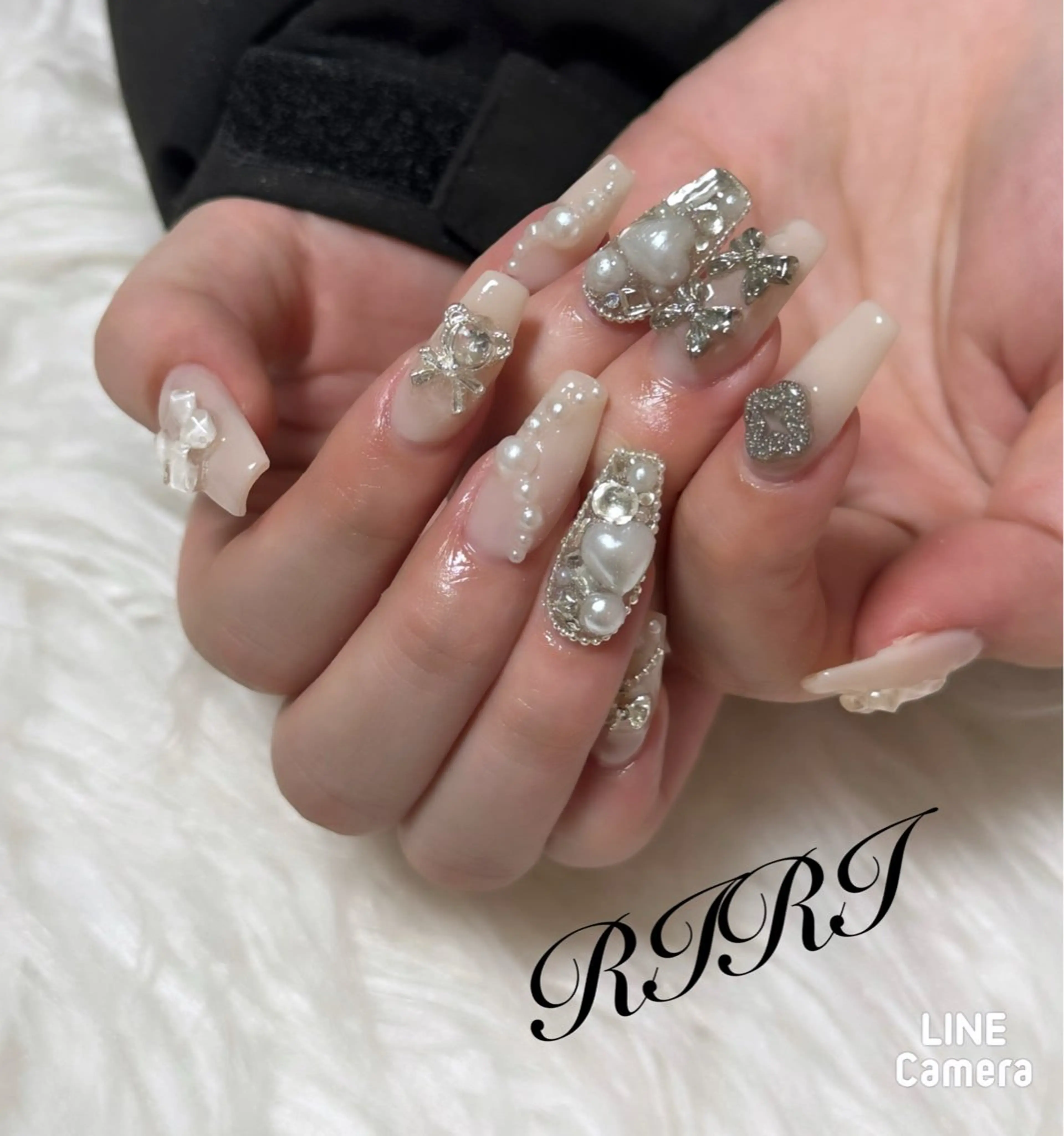 ネイル ジェルネイル ロングネイル リボン スカルプネイル シンプルネイル ハンドネイル riri オーナーのネイルデザイン