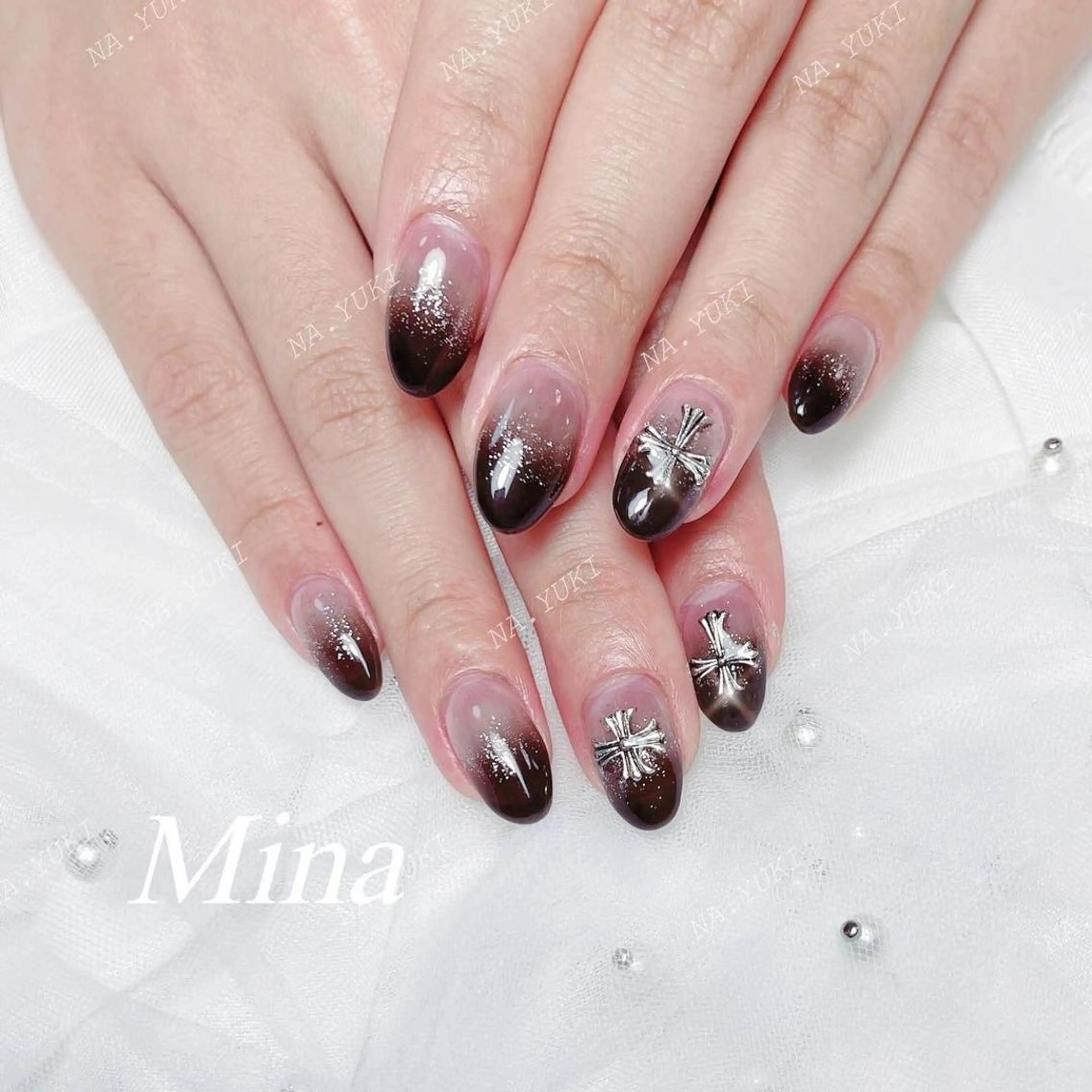 ネイル ハンドネイル ハンドケア 🌷 Mooning 🌷のネイルデザイン