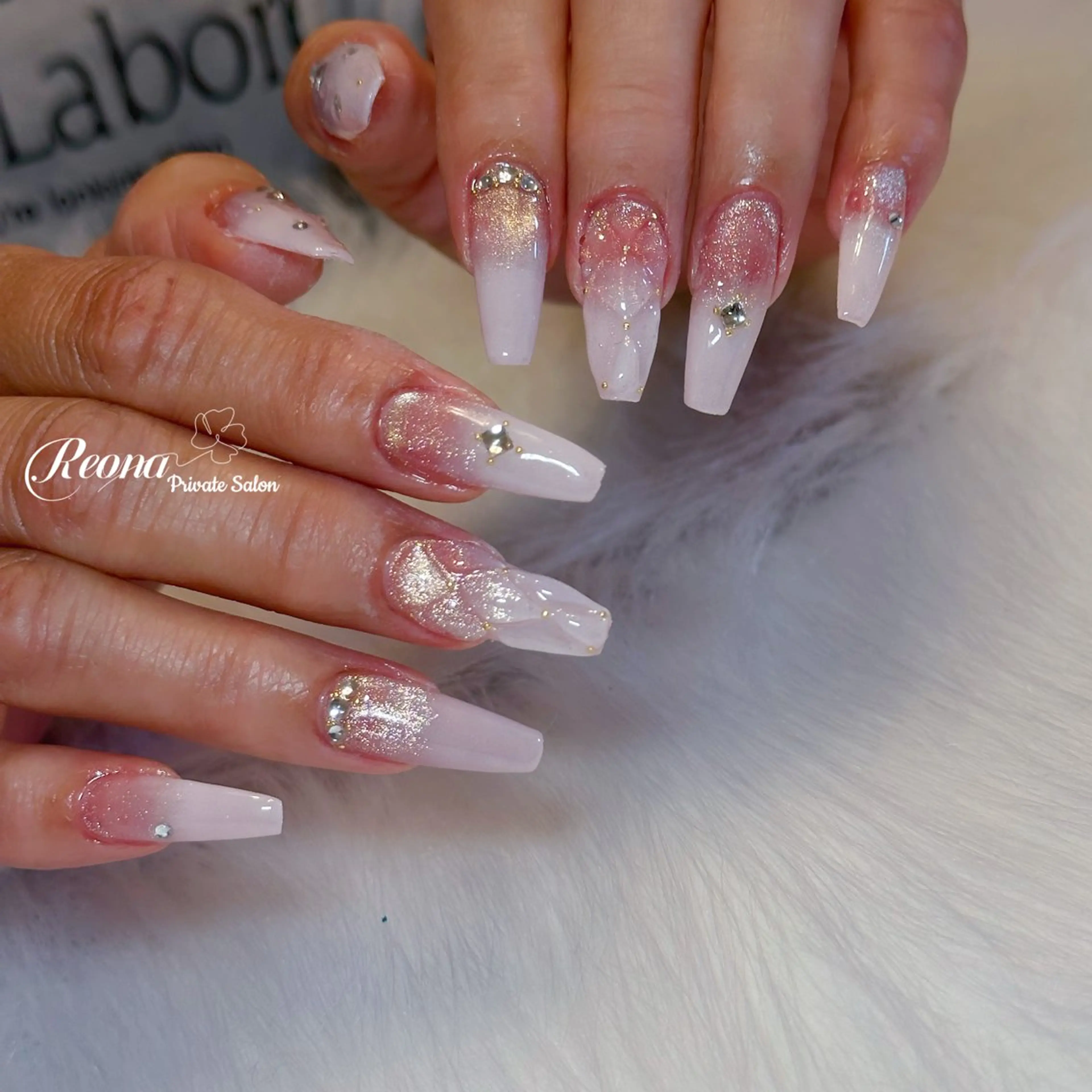 ネイル 長さ出し ハンドネイル Reona nail所属・Reona Nailのネイルデザイン