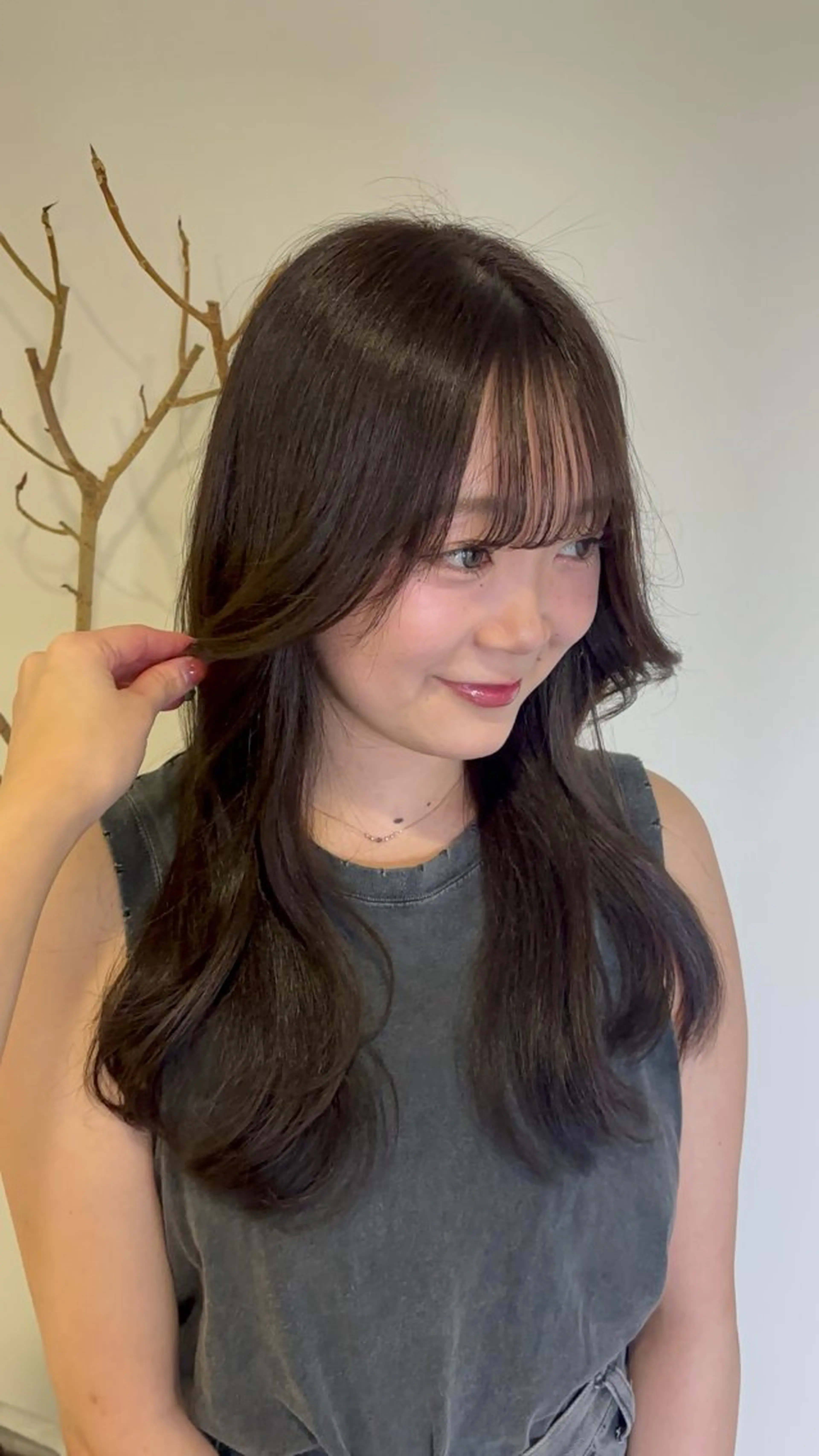 ロング カラー くびれヘア 顔周りカット レイヤーカット カット ヘアカラー CHAINON×FeM#所属・名駅/sHiHo/透 明感カラー✨🎀/のヘアスタイル