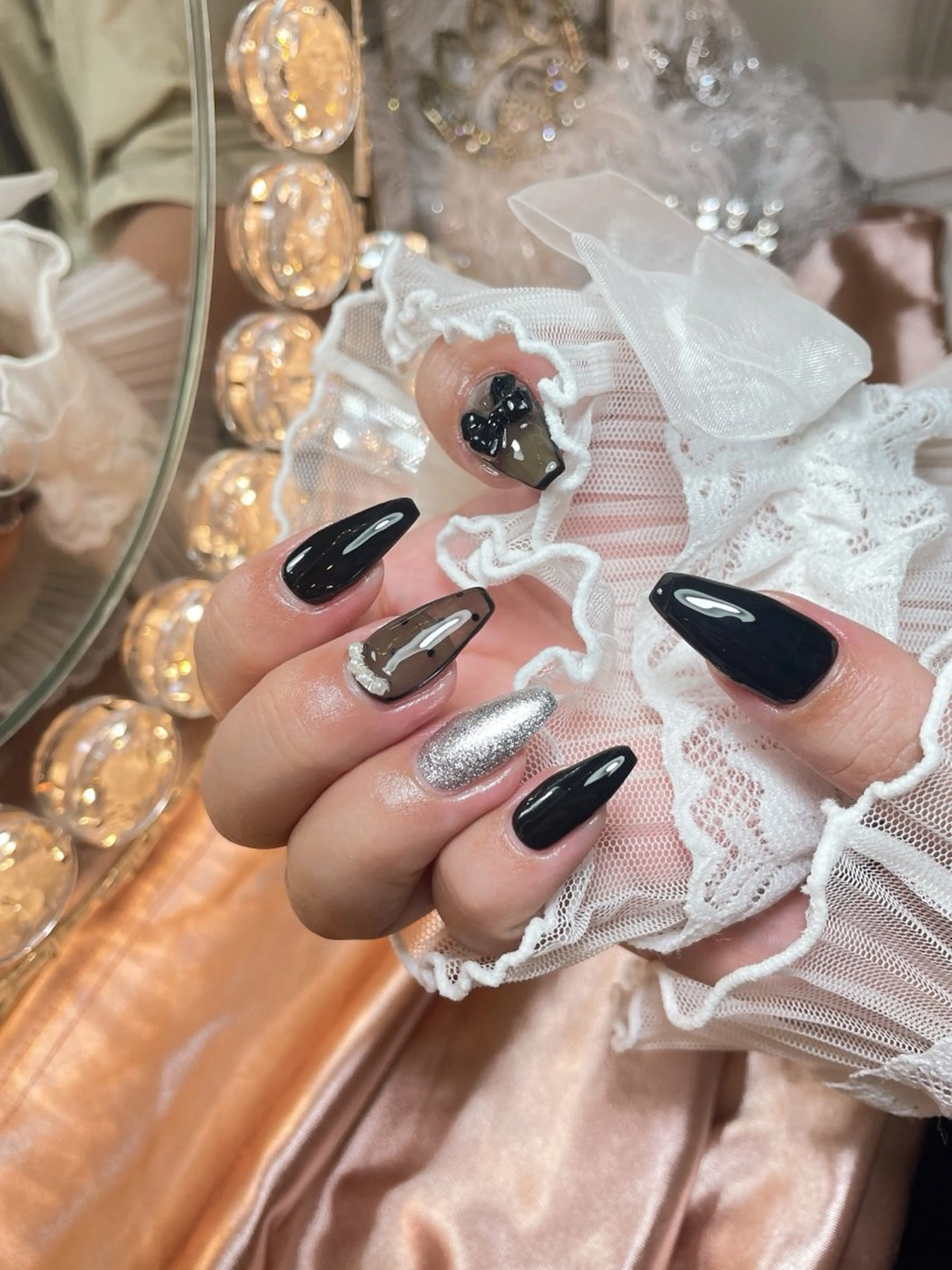 ネイル 23時まで❤︎韓国、 ワンホンネイルのネイルデザイン