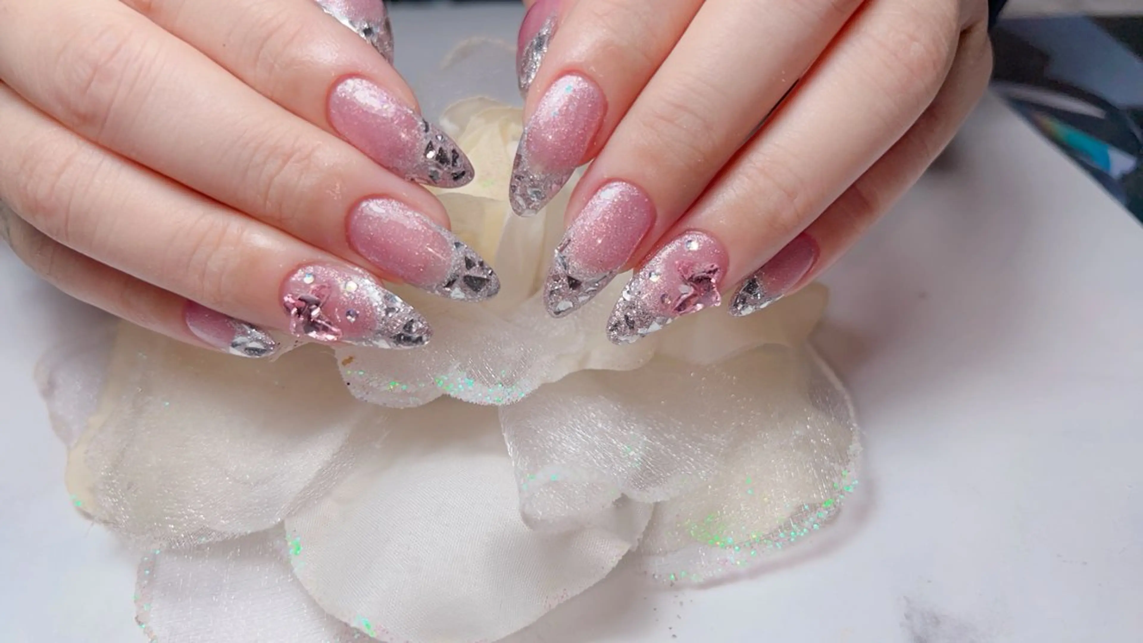 ネイル 加藤 優子のネイルデザイン