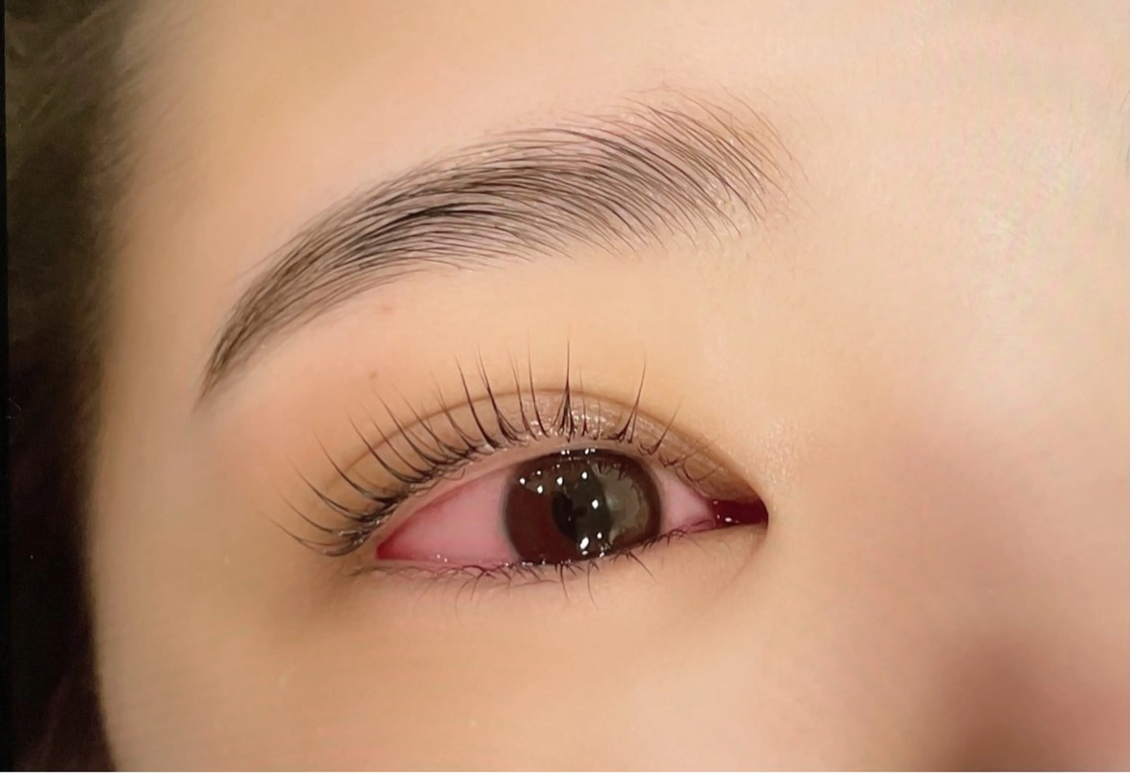 アイブロウ TRICO bのマツエク・マツパデザイン