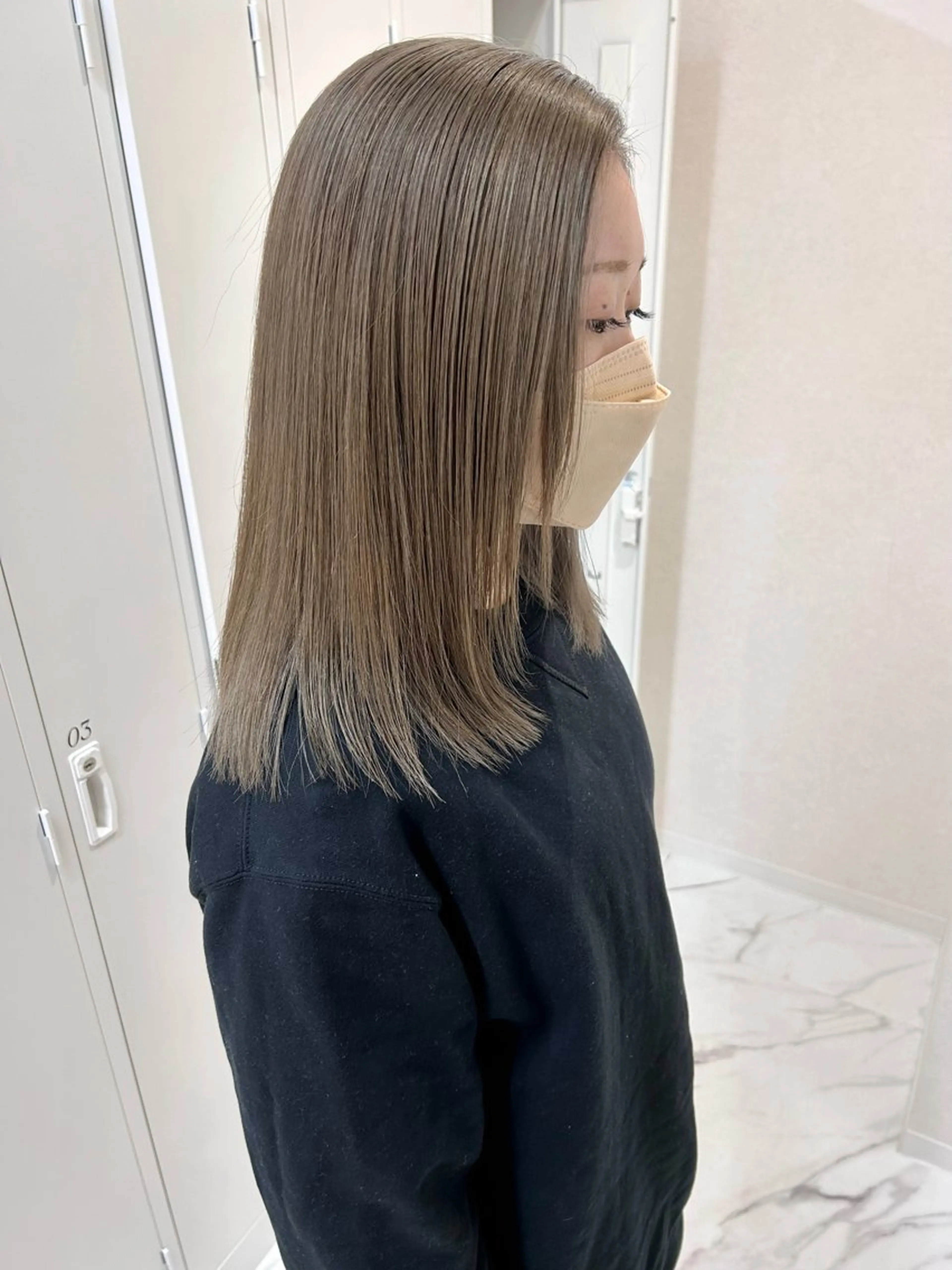 セミロング カラー ベージュカラー ミルクティーベージュ Saori / さおりのヘアスタイル