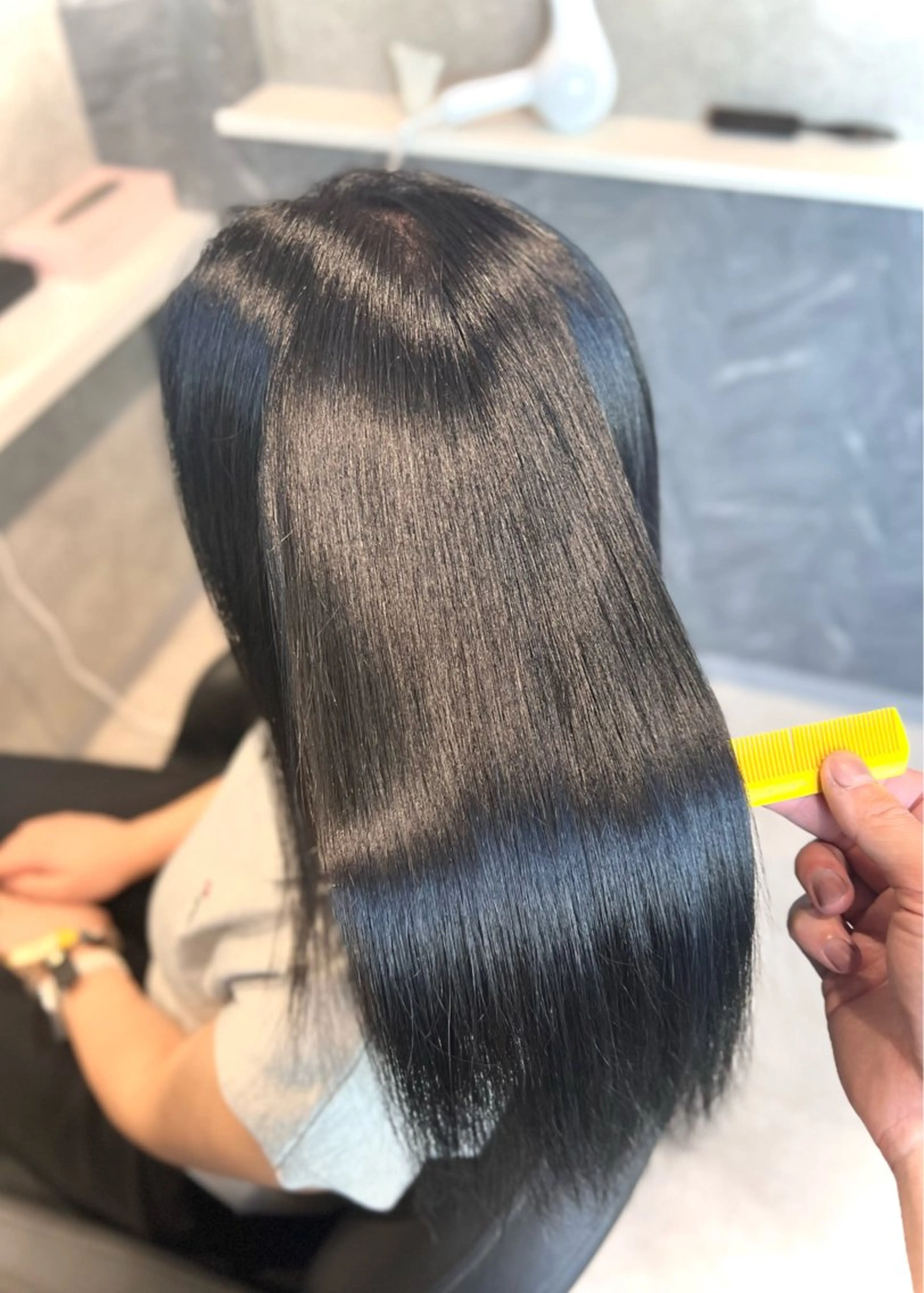 ミディアム カラー 髪質改善 縮毛矯正 酸性ストレート カット ヘアカラー トリートメント 髪質改善SALON MIST＋所属・阪神尼崎駅徒歩2分 半個室サロン　小田稔のヘアスタイル