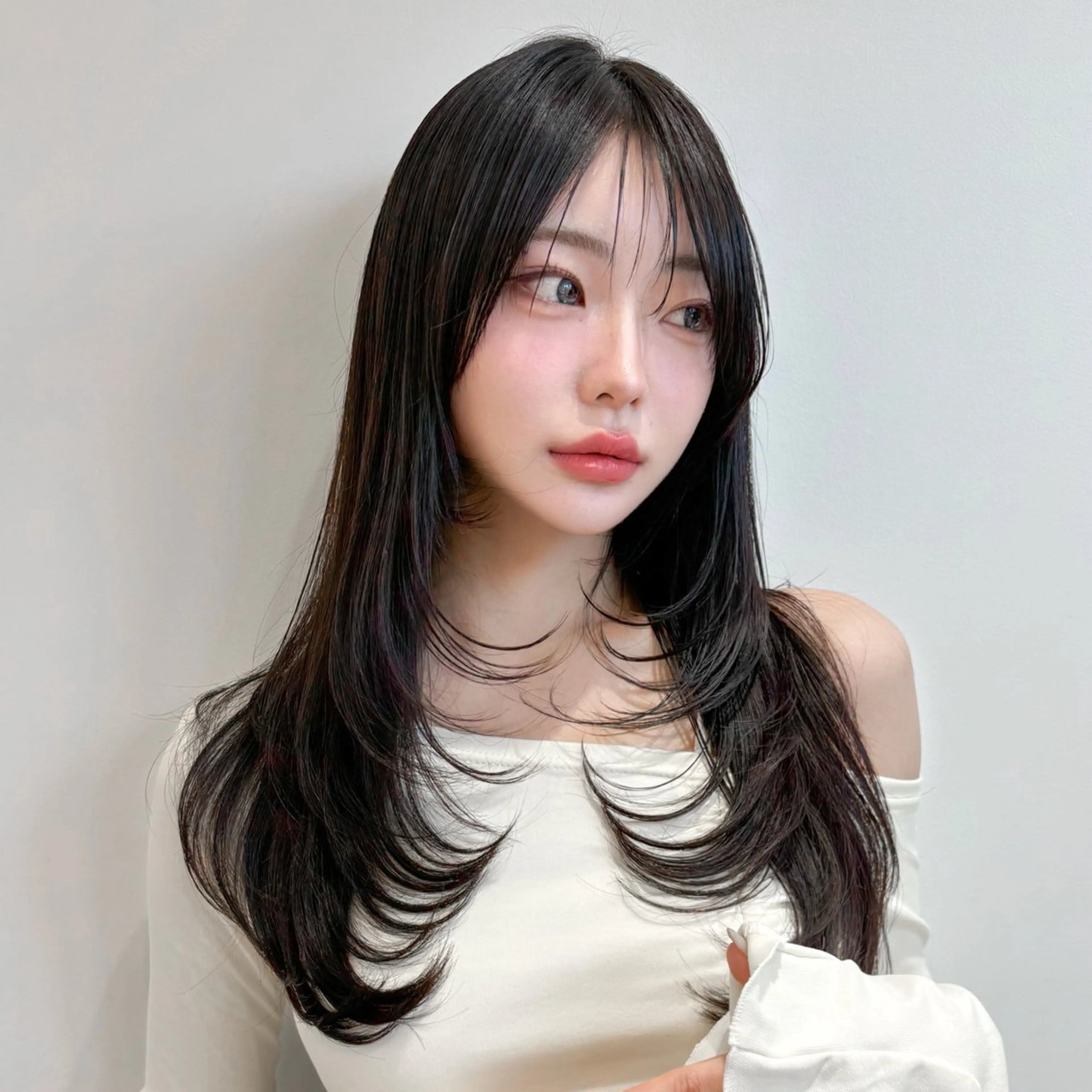 ロング 顔周りカット 髪質改善 韓国風ヘア レイヤーカット シースルーバング カット ヘアカラー トリートメント 原宿/韓国レイヤー ボブ/顔周りYasuのヘアスタイル