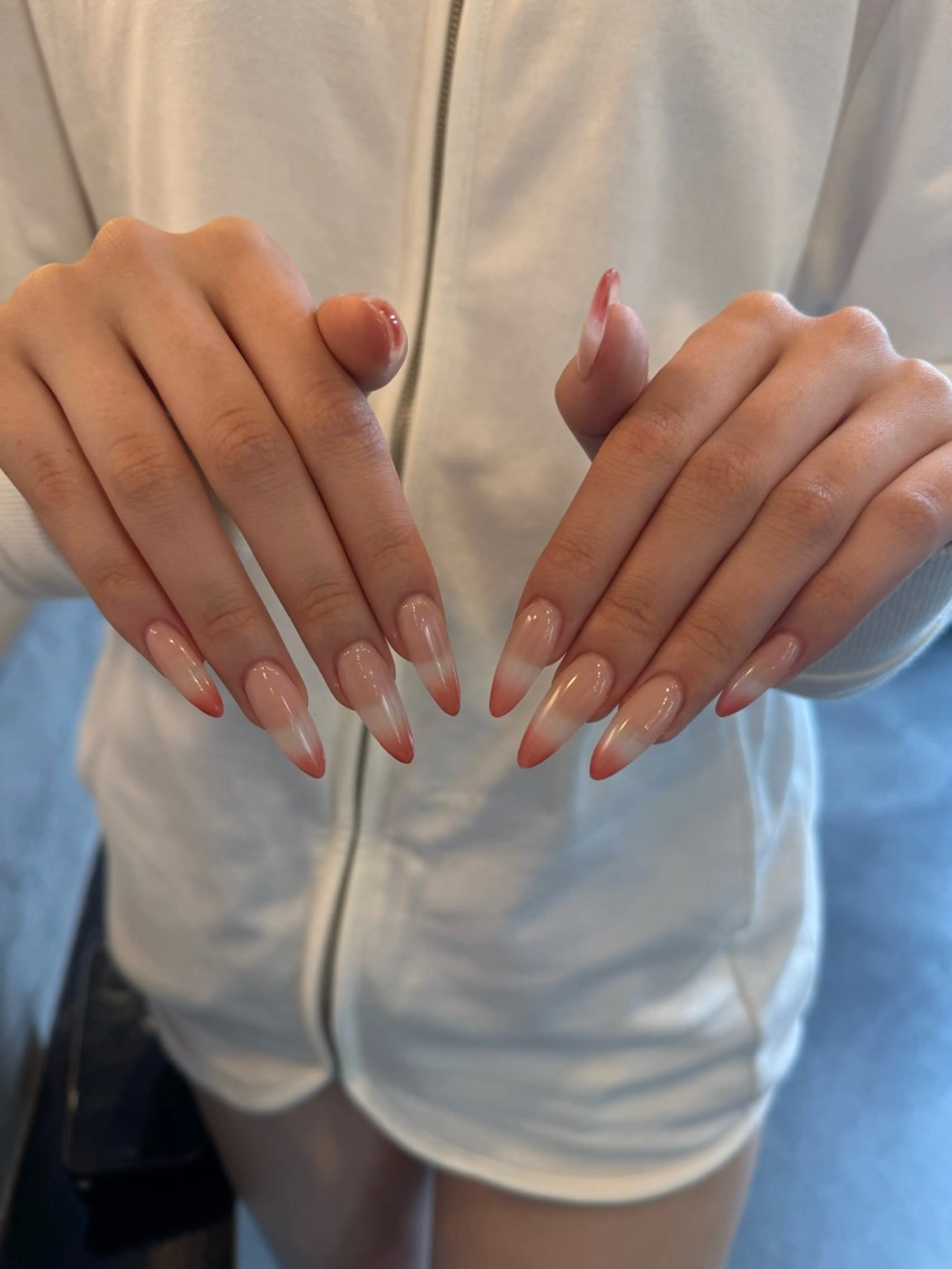 ネイル グラデーション 小林 菜実のネイルデザイン