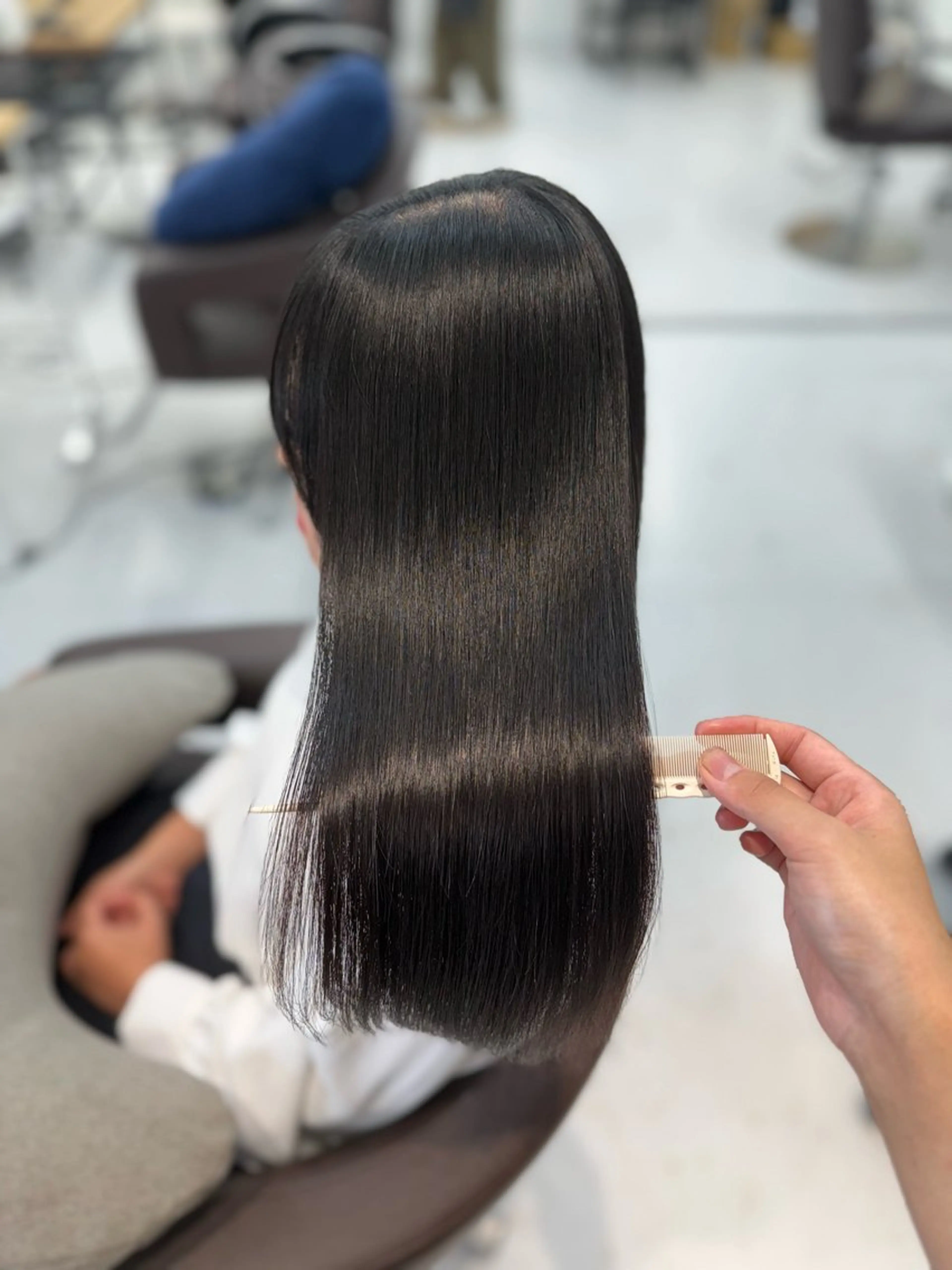 ロング 山崎結菜 🫧透明感カラーのヘアスタイル