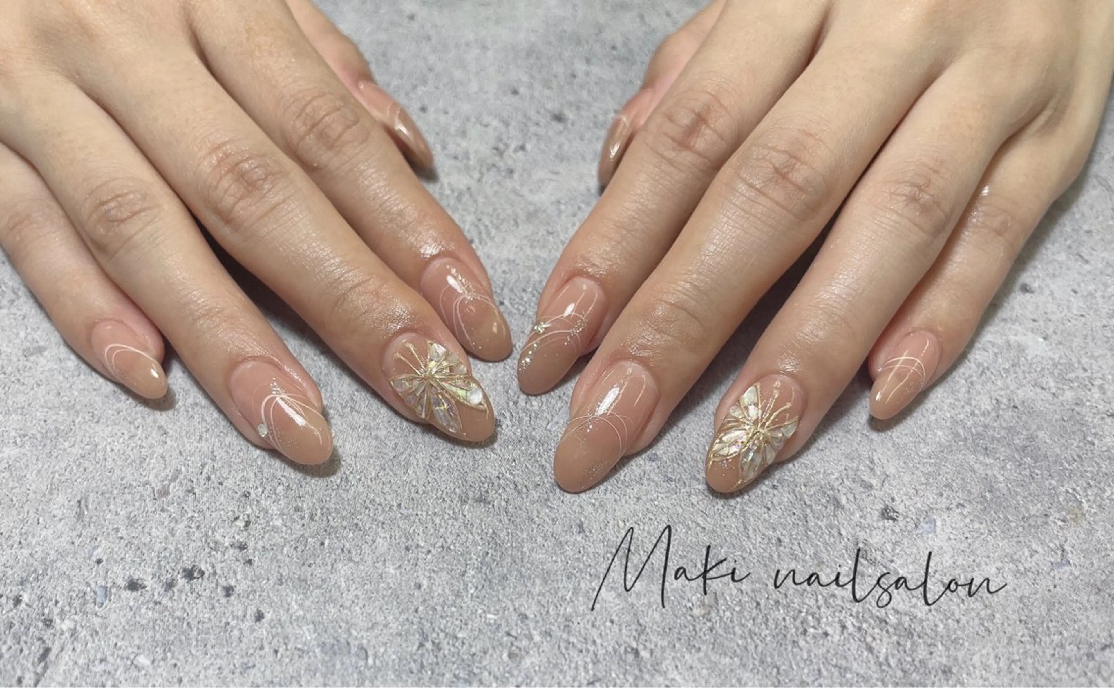 ネイル ハンドネイル マキ ネイルサロンのネイルデザイン