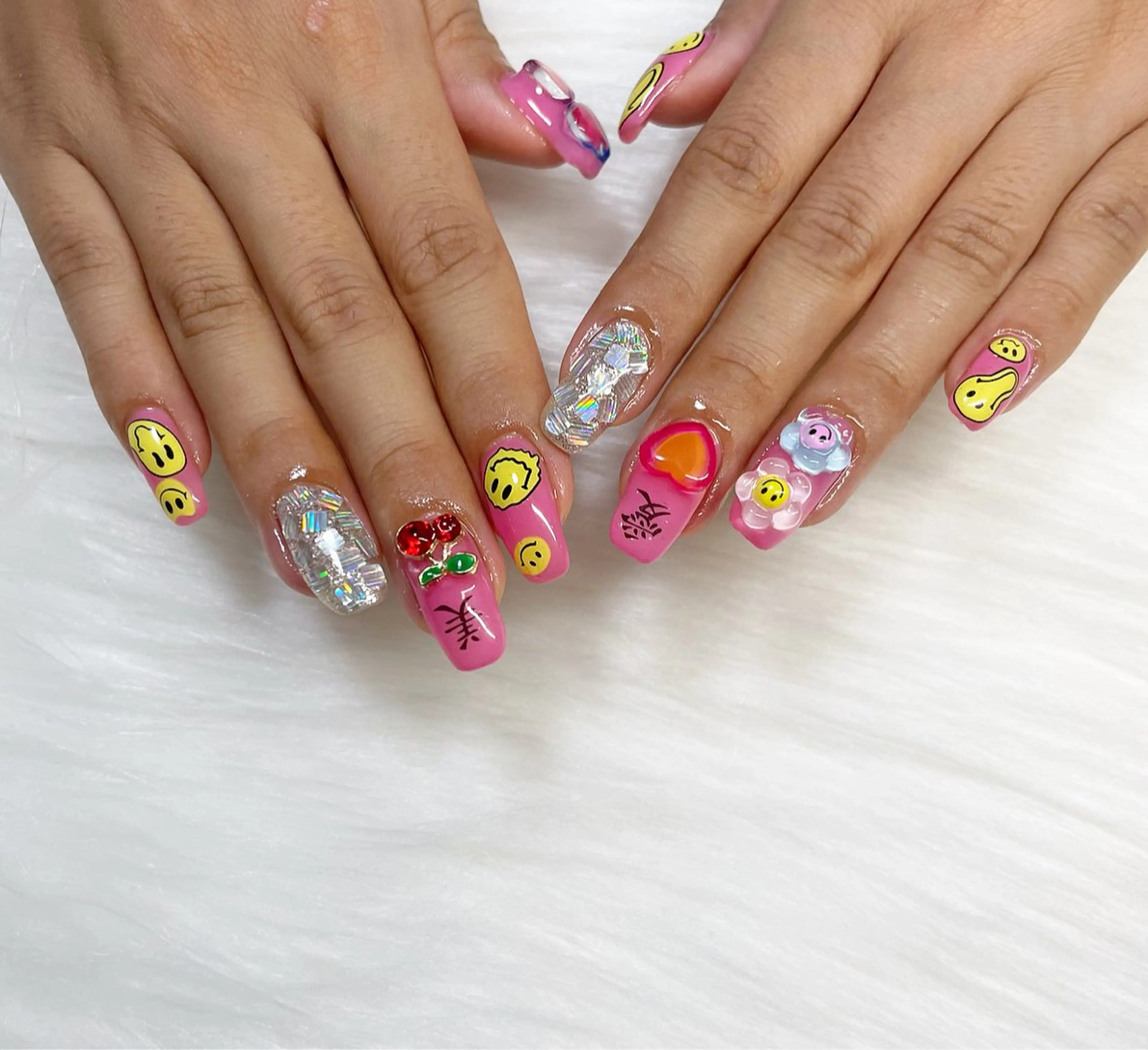 ネイル nailsalon R.のネイルデザイン