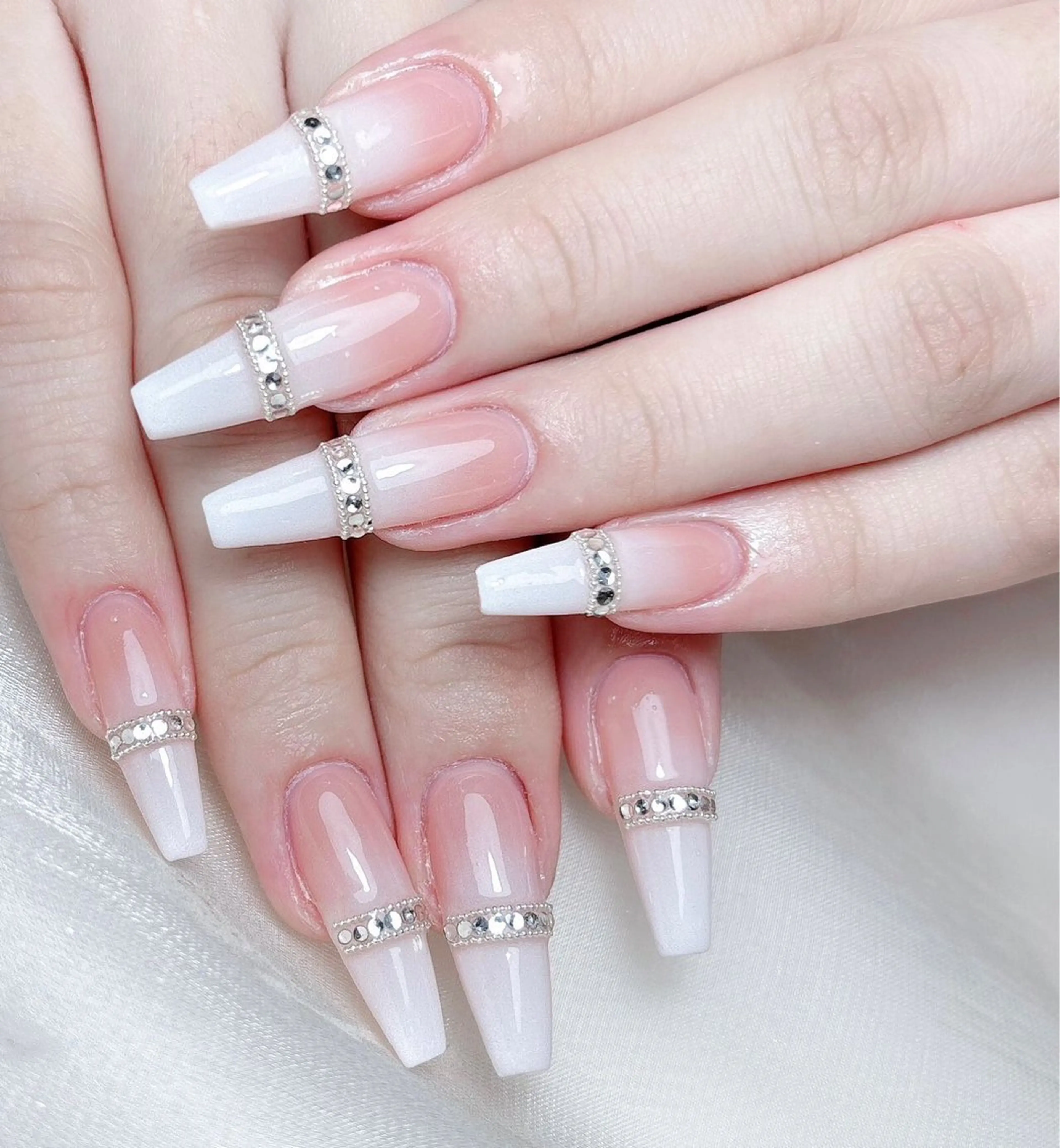 ネイル ハンドネイル 🎀Ｍ nails✨ ビューティーのネイルデザイン