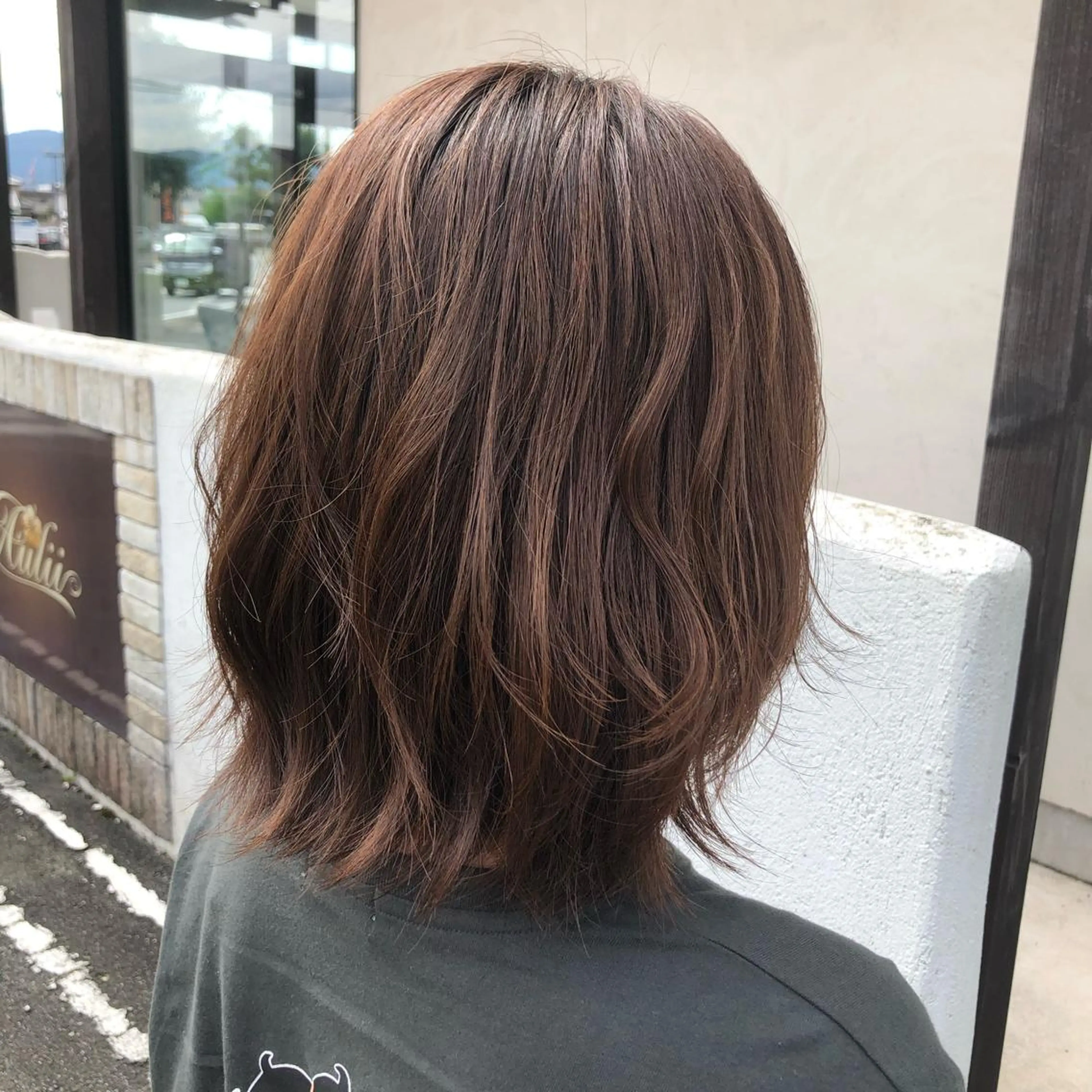 ミディアム 澤村 亜衣理のヘアスタイル