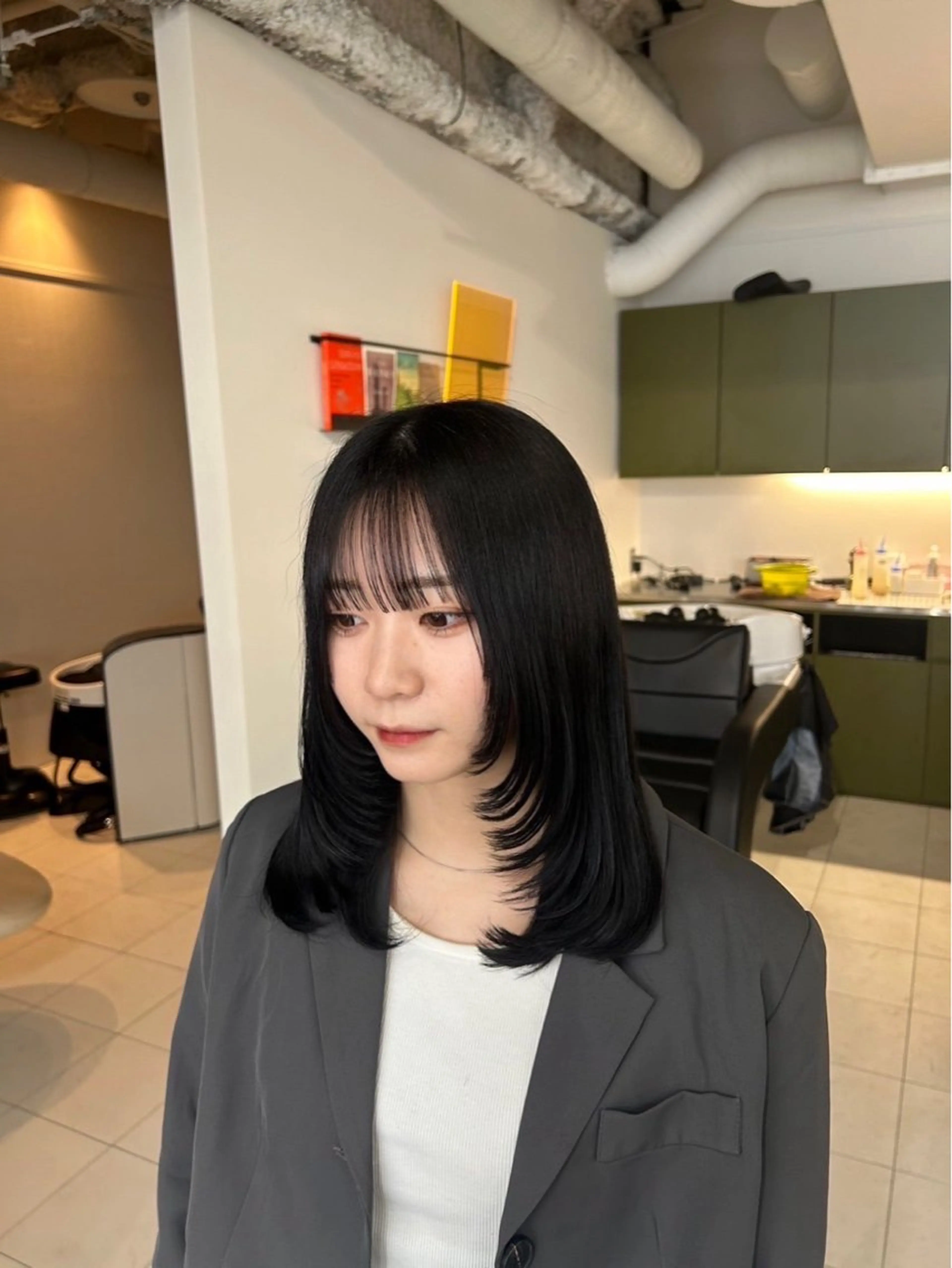 ミディアム 顔まわりレイヤー 顔周りカット レイヤーカット 韓国風レイヤー/新潟 /小新/愛咲🎀のヘアスタイル