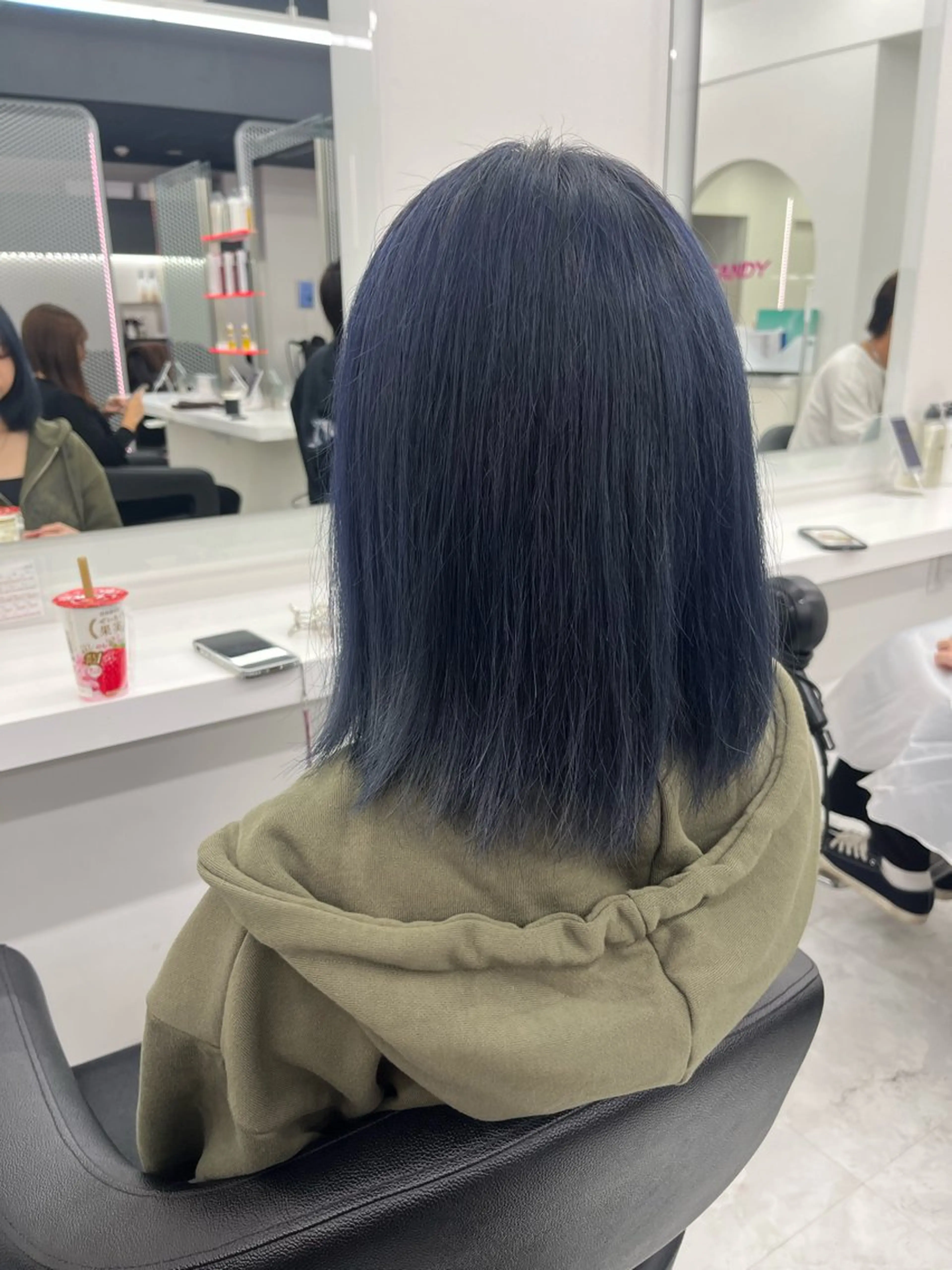 セミロング カラー ブルーカラー ネイビーカラー ヘアカラー トリートメント 💖トレンド秋冬 カラー💖FUTAのヘアスタイル