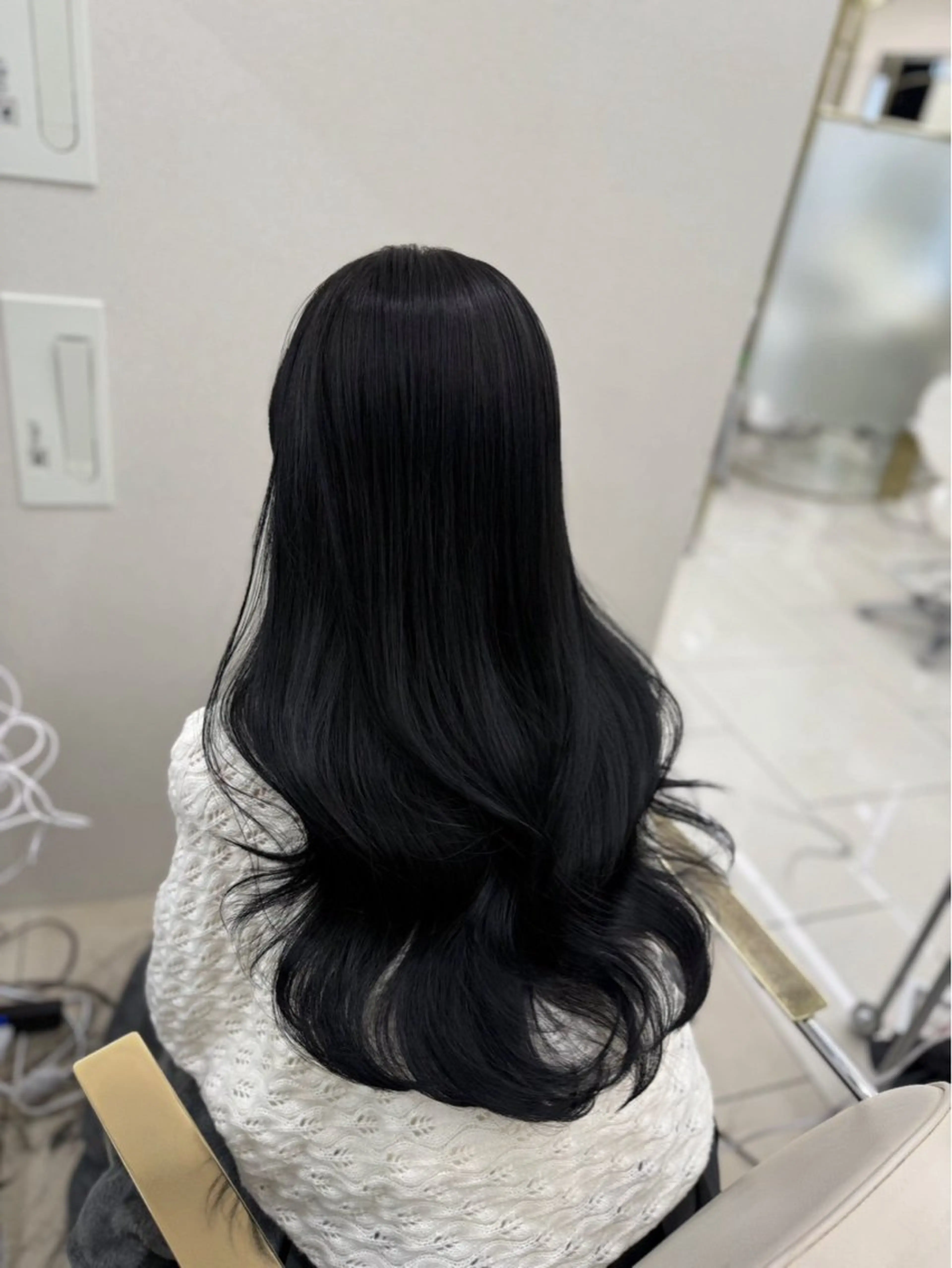 ロング カラー オオタ ユウトのヘアスタイル