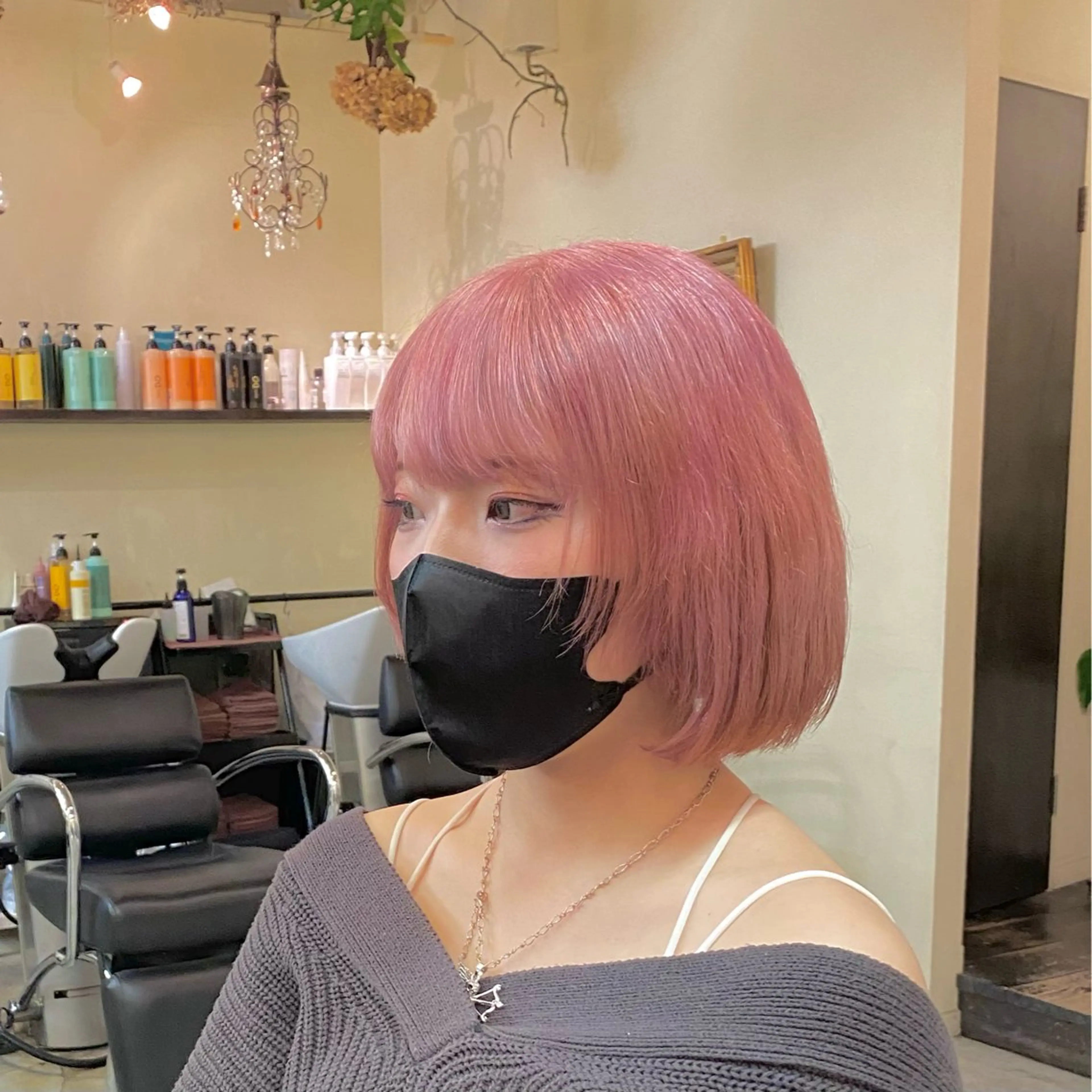 ショート カラー ブリーチ ピンクカラー HIKARIS 相川所属・ウチダ ユウヤのヘアスタイル