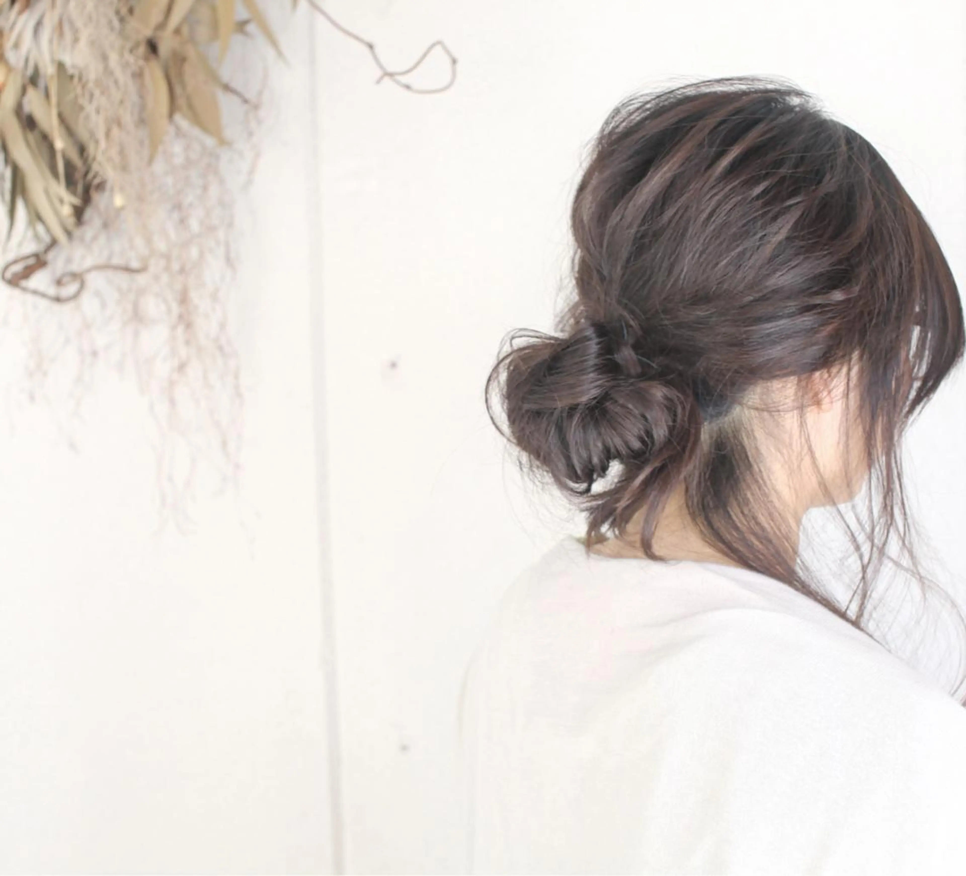 ミディアム カラー ヘアアレンジ アッシュ グラデーションカラー ハイライトカラー ハイライト おくれ毛 Mariana/ 鶴原-ハイライトのヘアスタイル