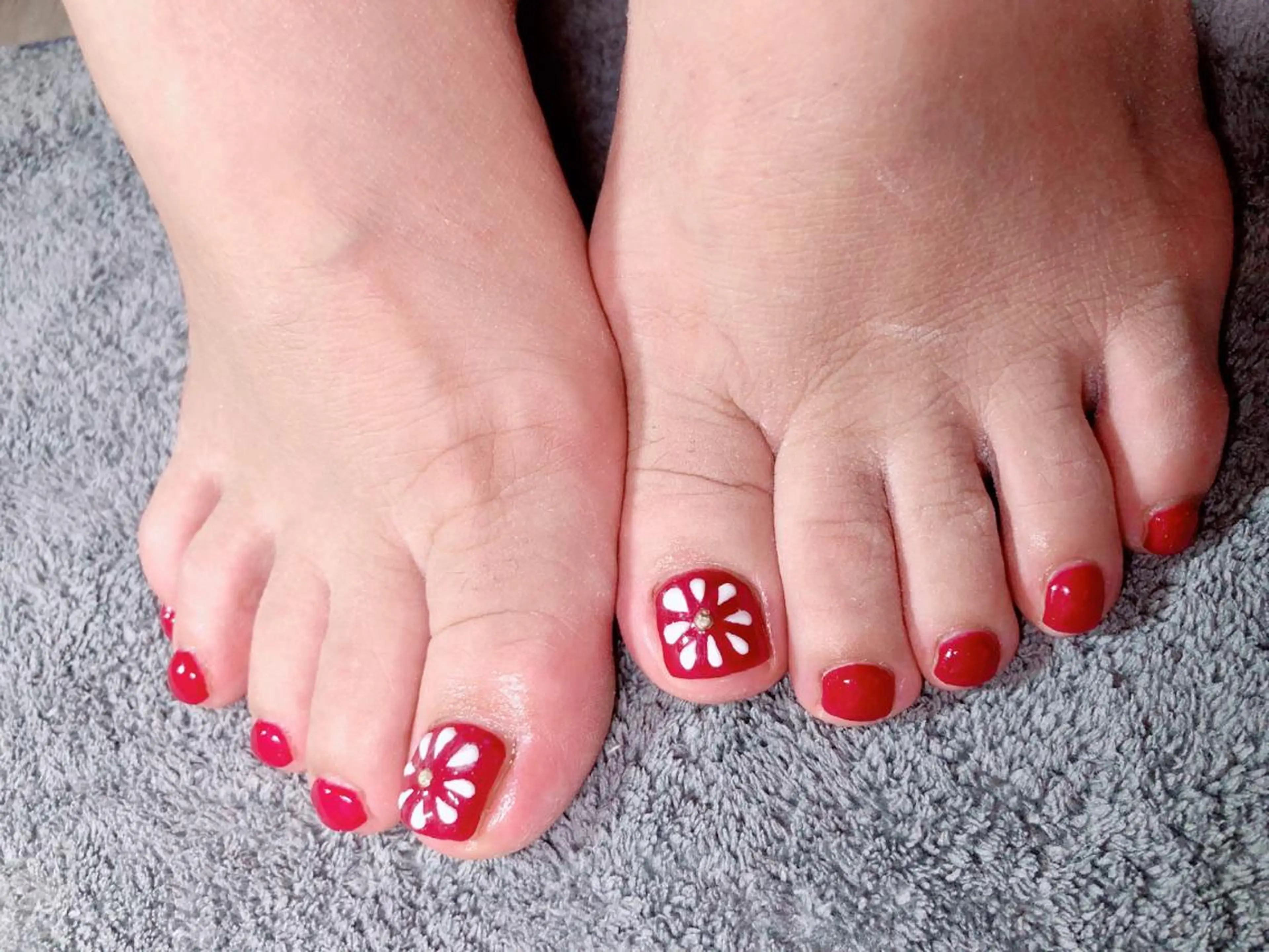 ネイル iiloo aromaworksのネイルデザイン