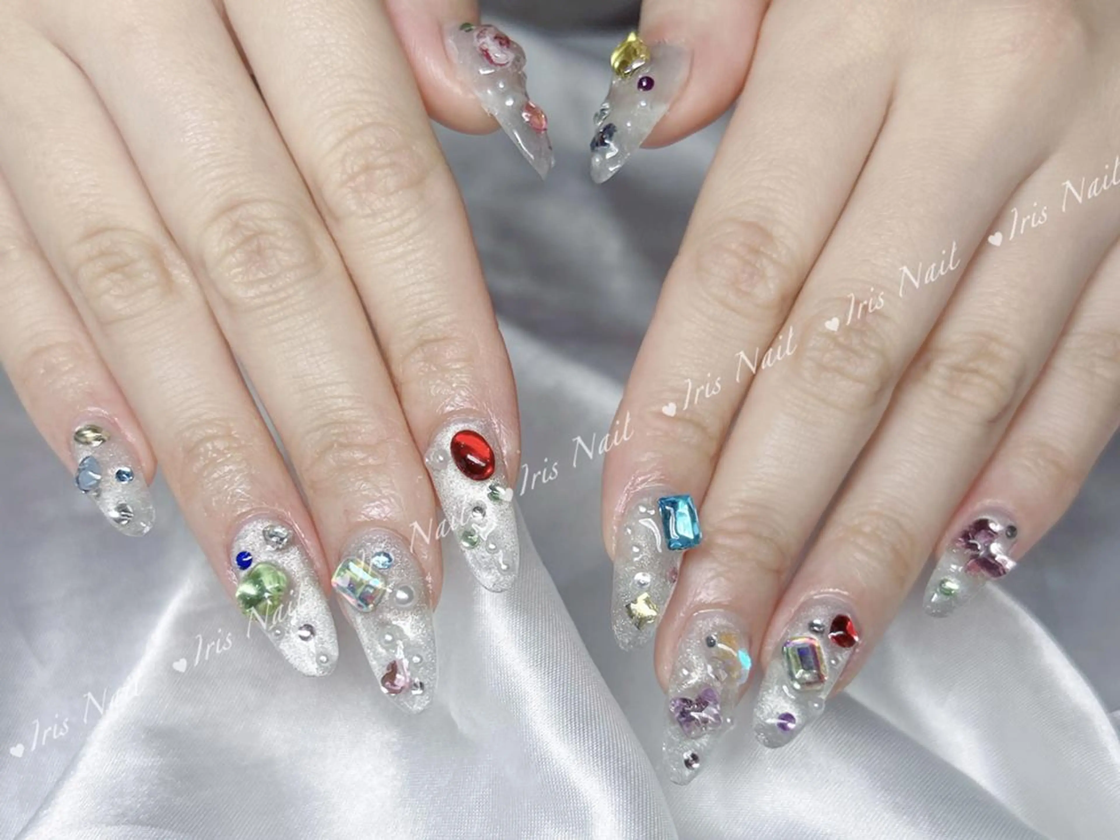 ネイル キラキラネイル ストーンネイル ハンドネイル ハンドケア IRIS NAIL大塚のネイルデザイン